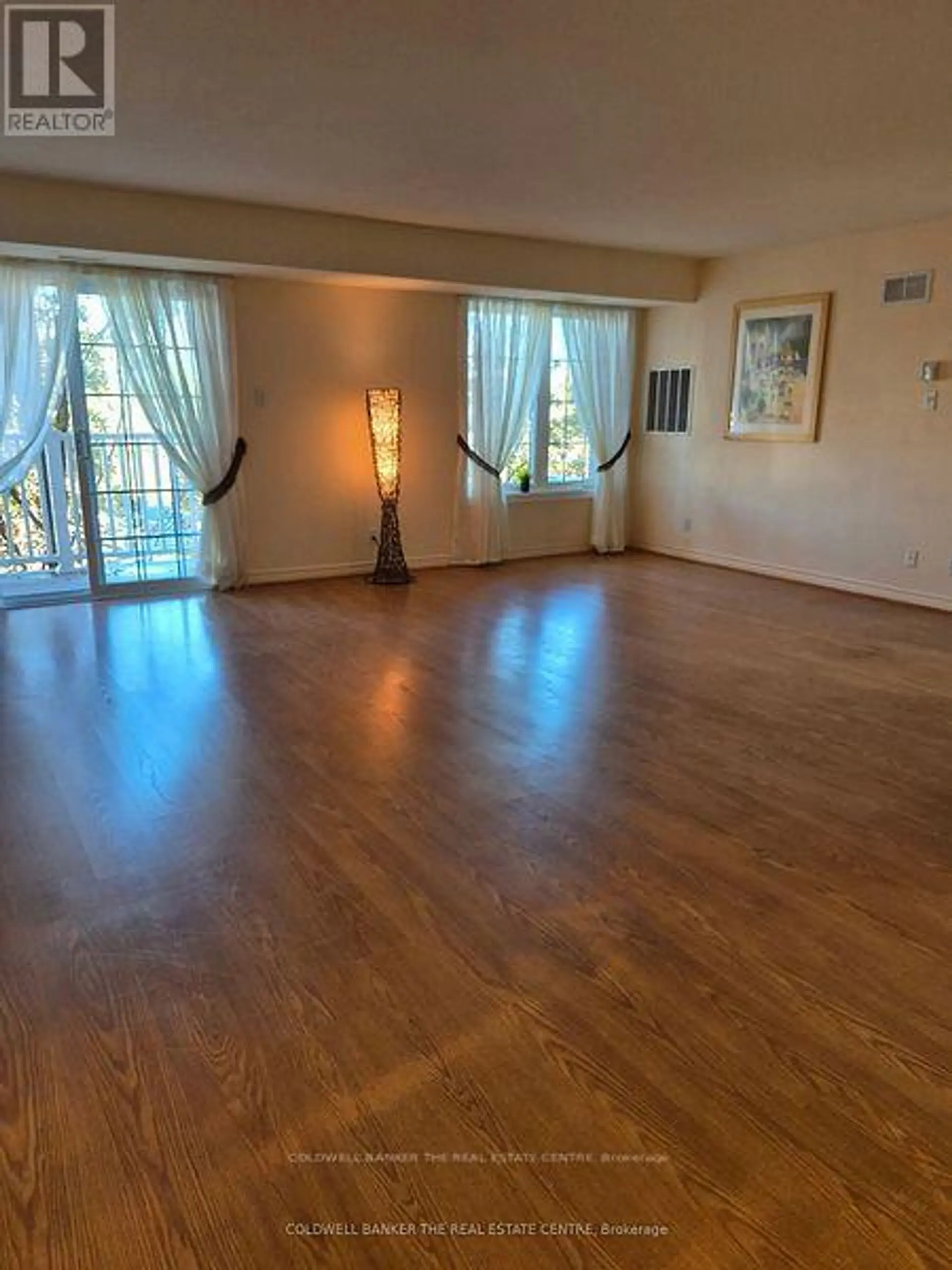 #212 49 JACOBS TERRACE - Image 4
