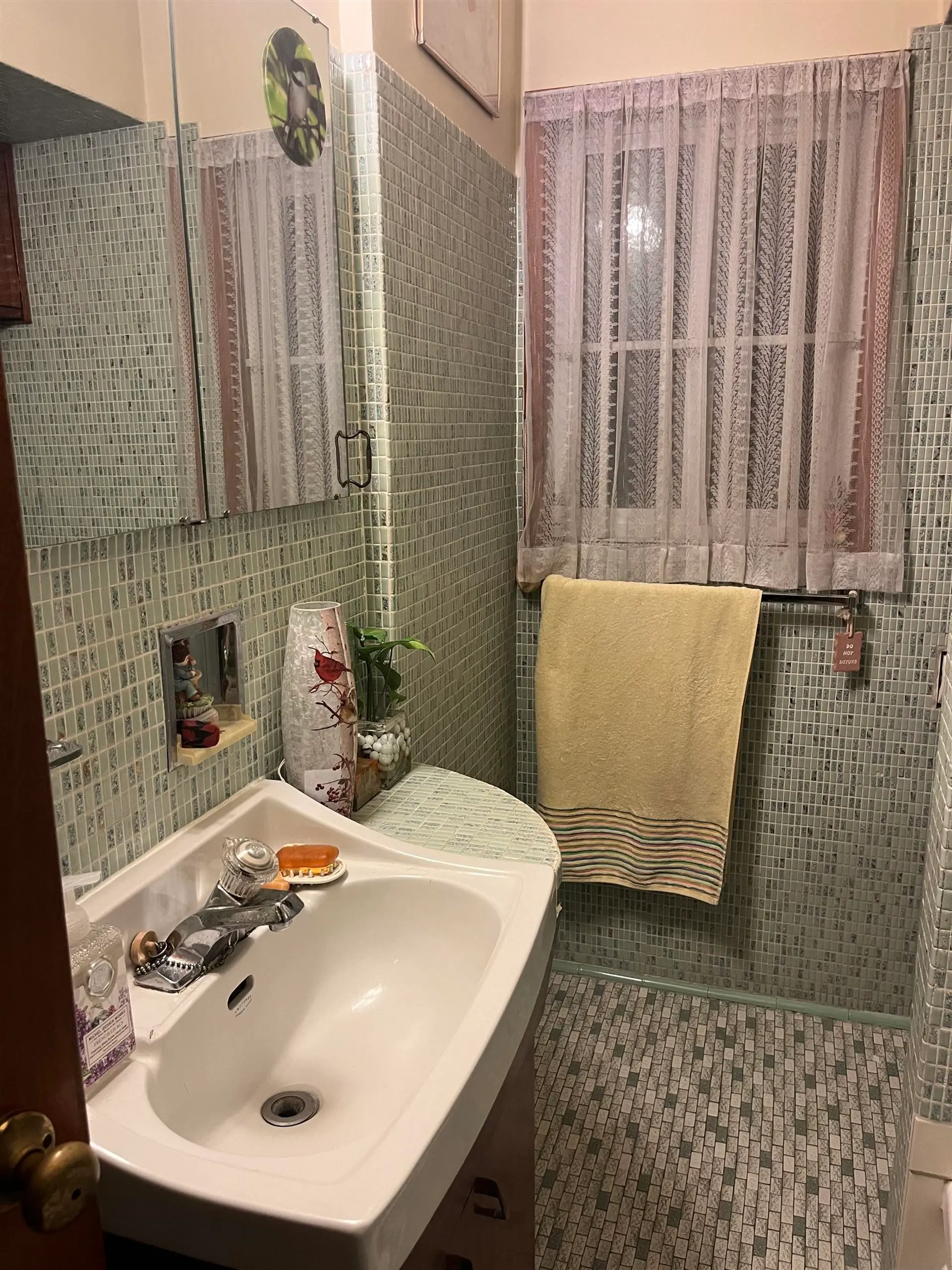 4042 Nootka Street - Image 11