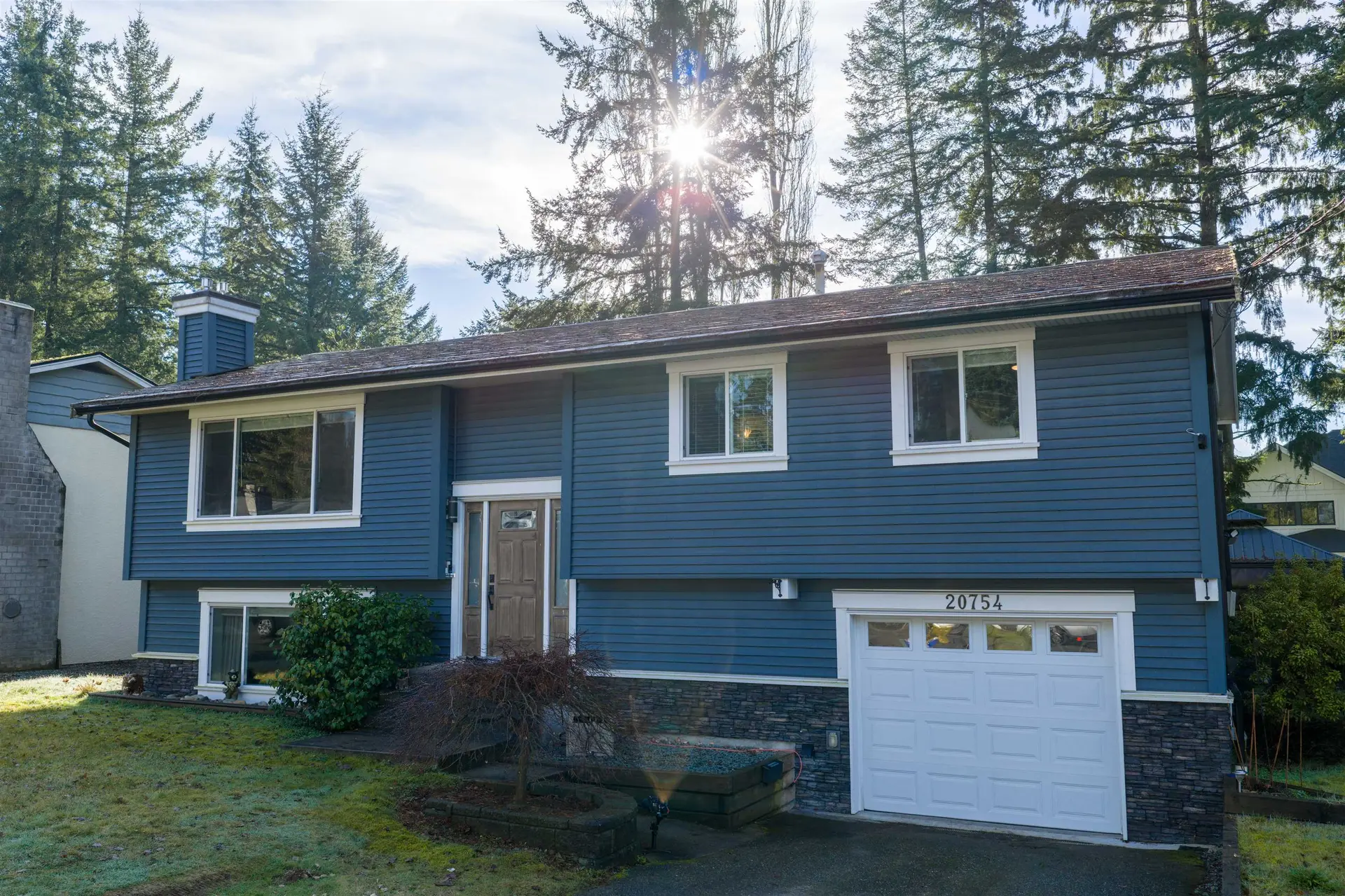 Property at 20754 39a Avenue, Langley, BC