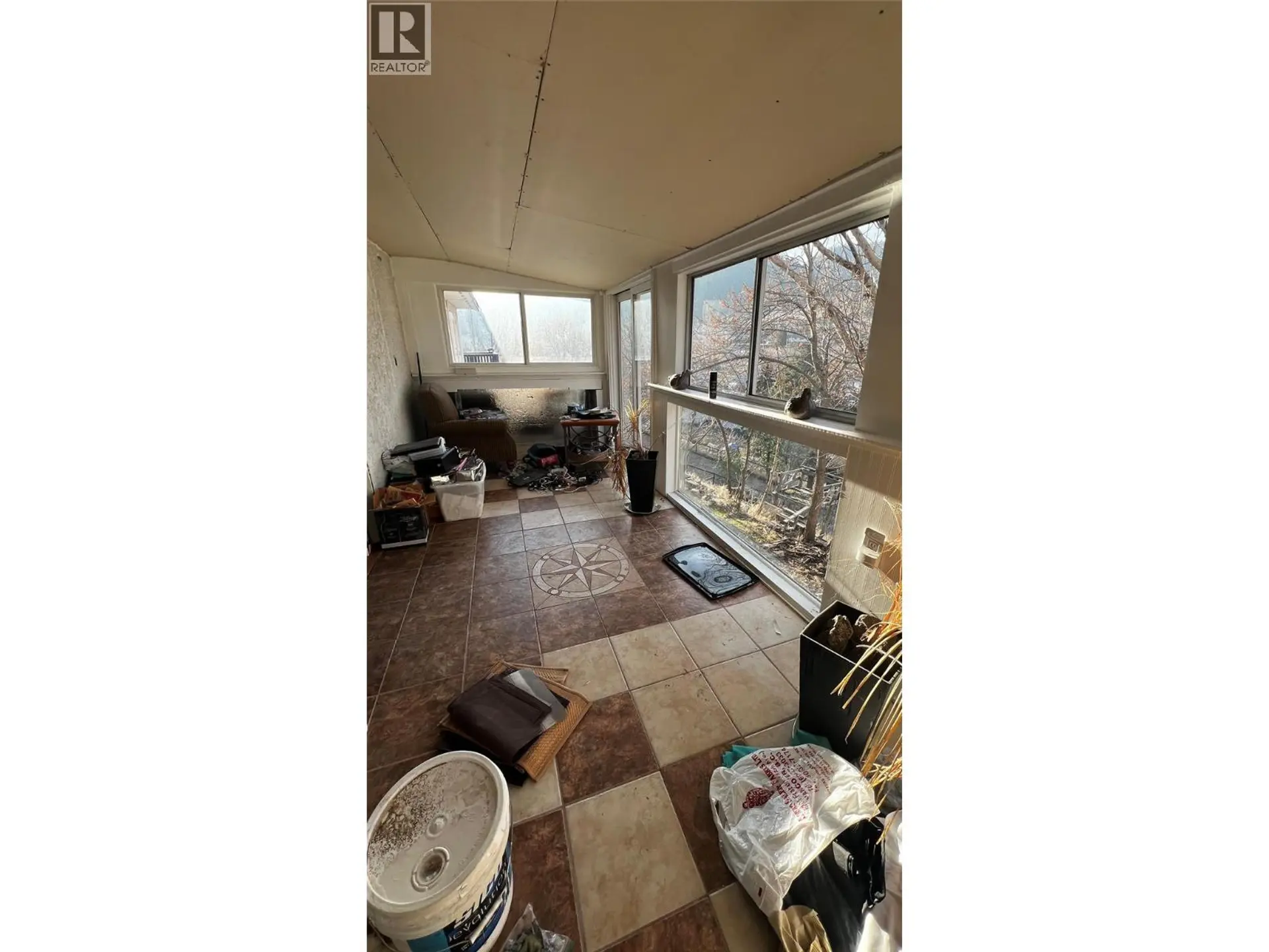 1225 HIGHRIDGE Drive - Image 9