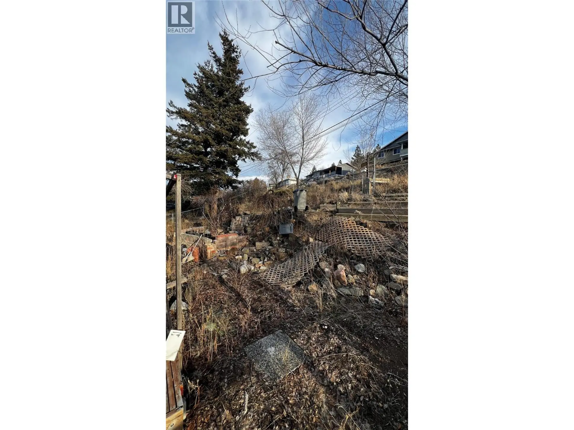 1225 HIGHRIDGE Drive - Image 17