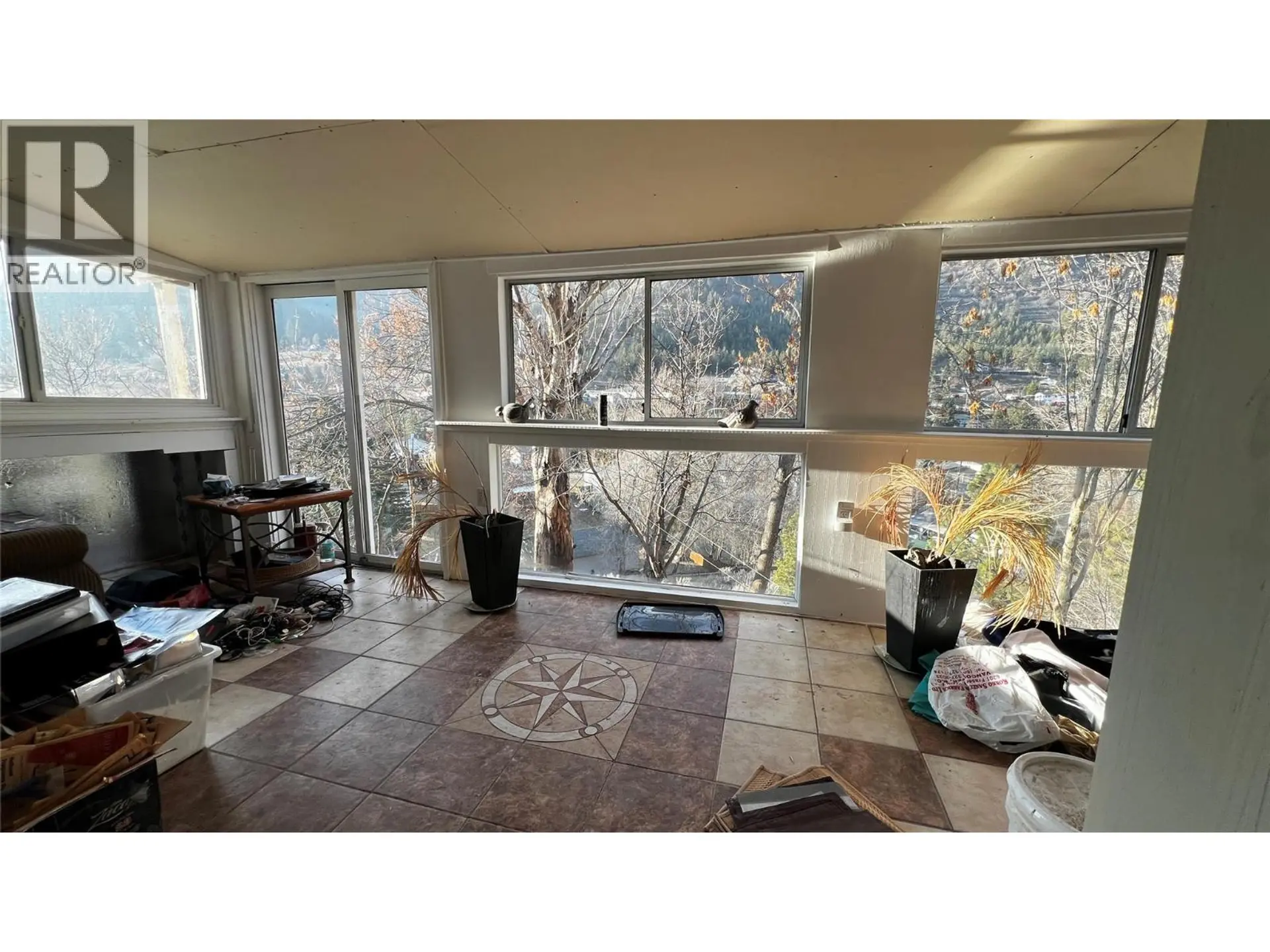 1225 HIGHRIDGE Drive - Image 3