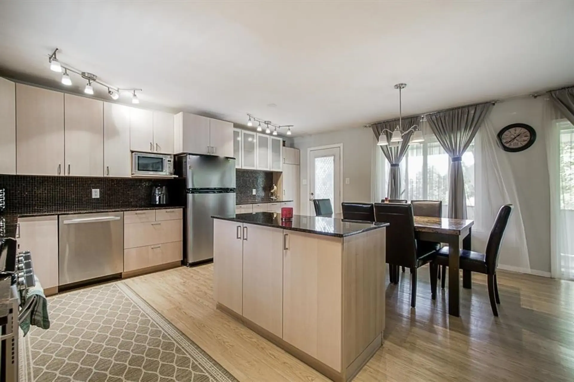 11429 139a Street - Image 2