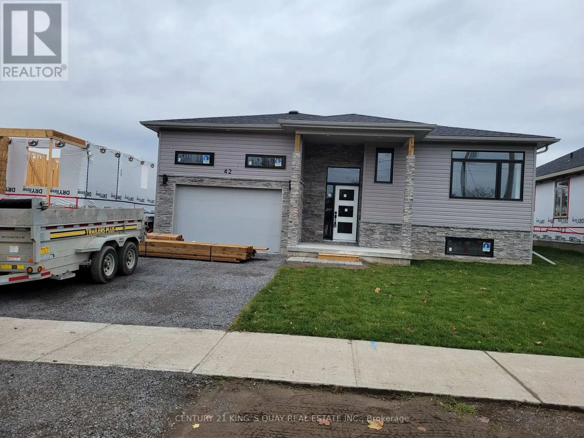42 MCFARLAND DRIVE - Image 1