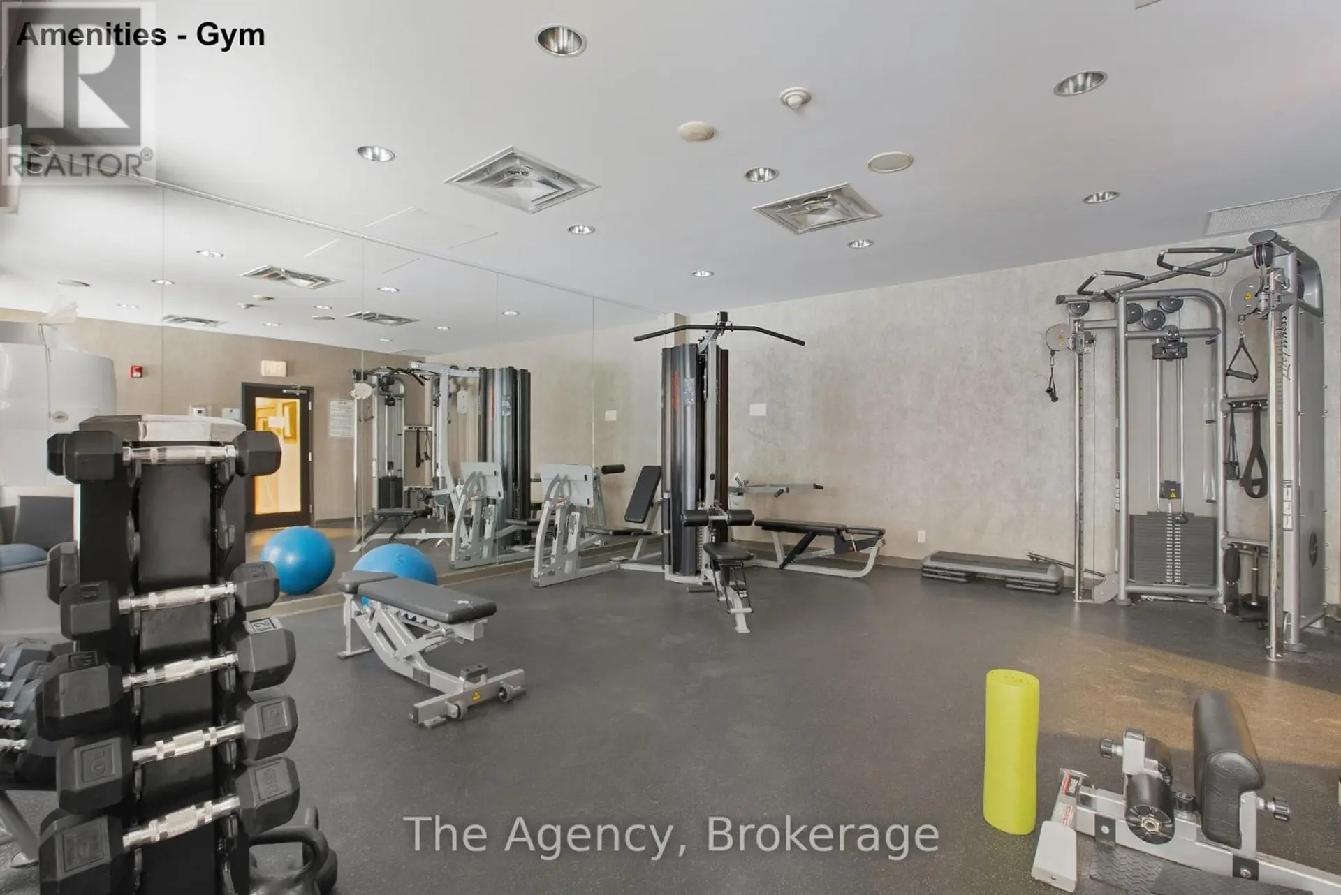 #210 76 SHUTER STREET - Image 12