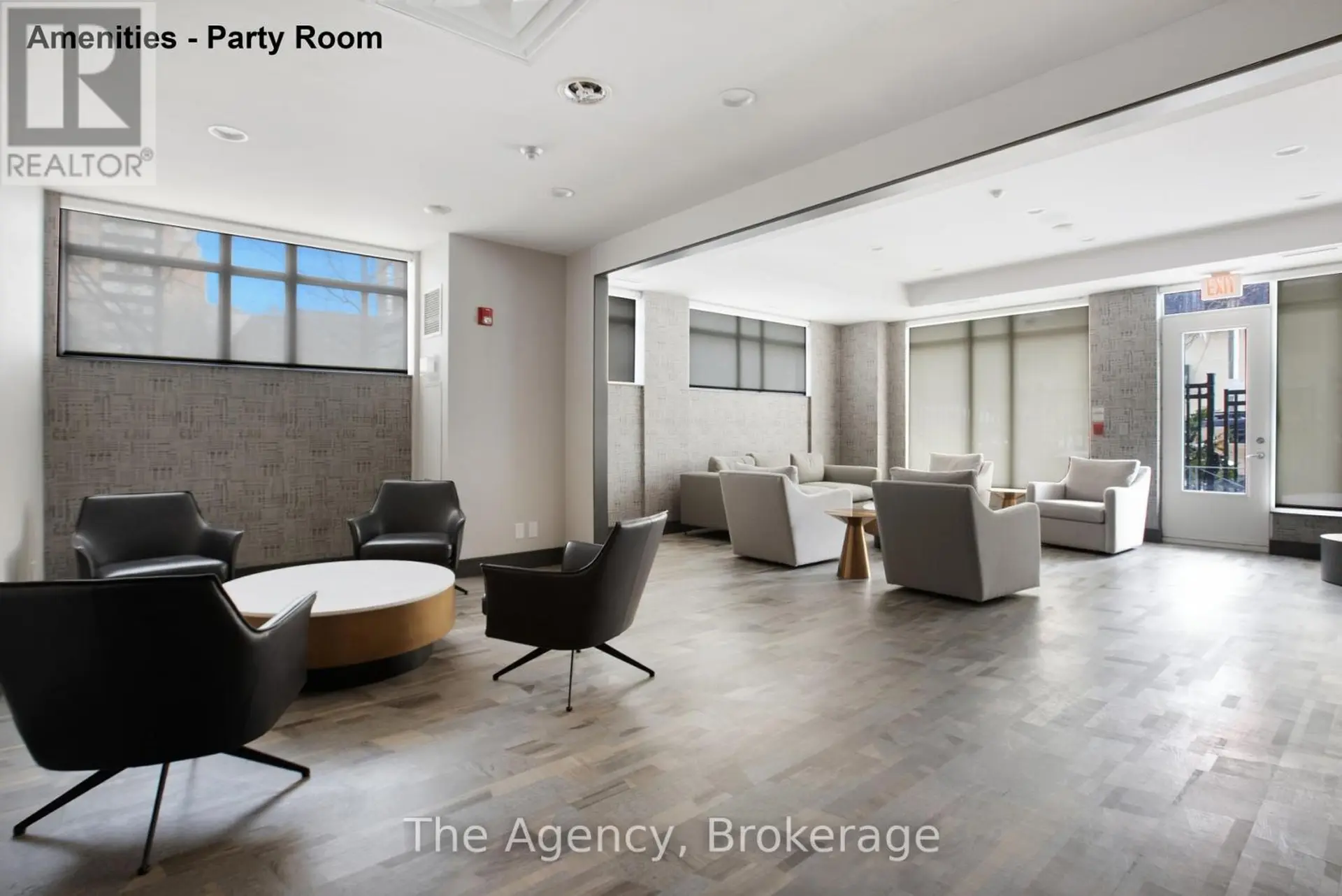 #210 76 SHUTER STREET - Image 13