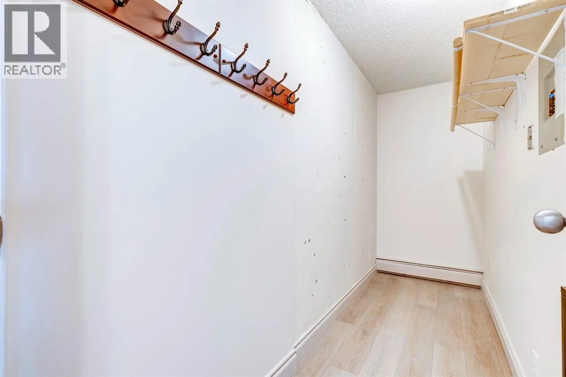 #6 1607 26 AVENUE SW - Image 18