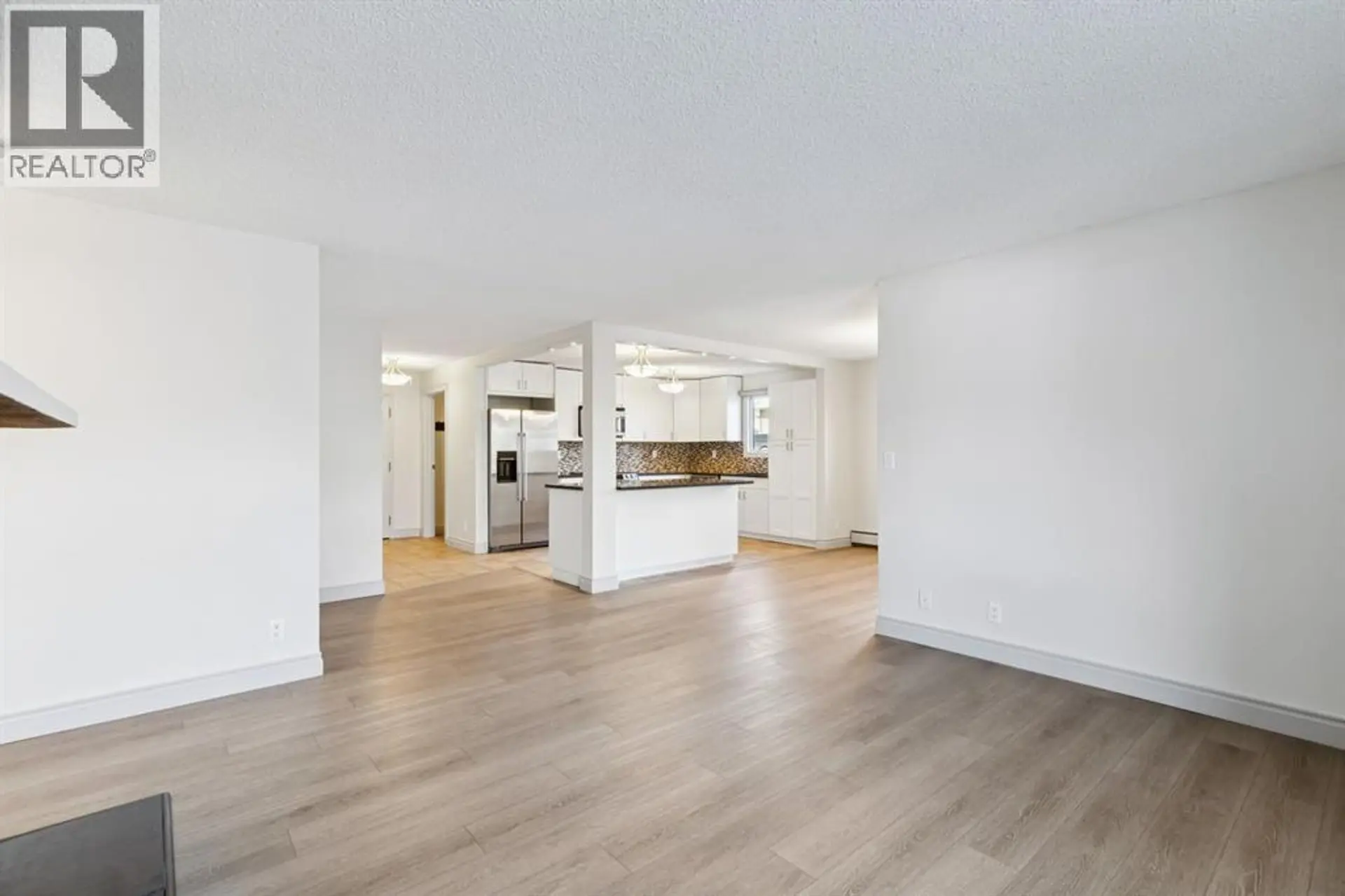 #6 1607 26 AVENUE SW - Image 9
