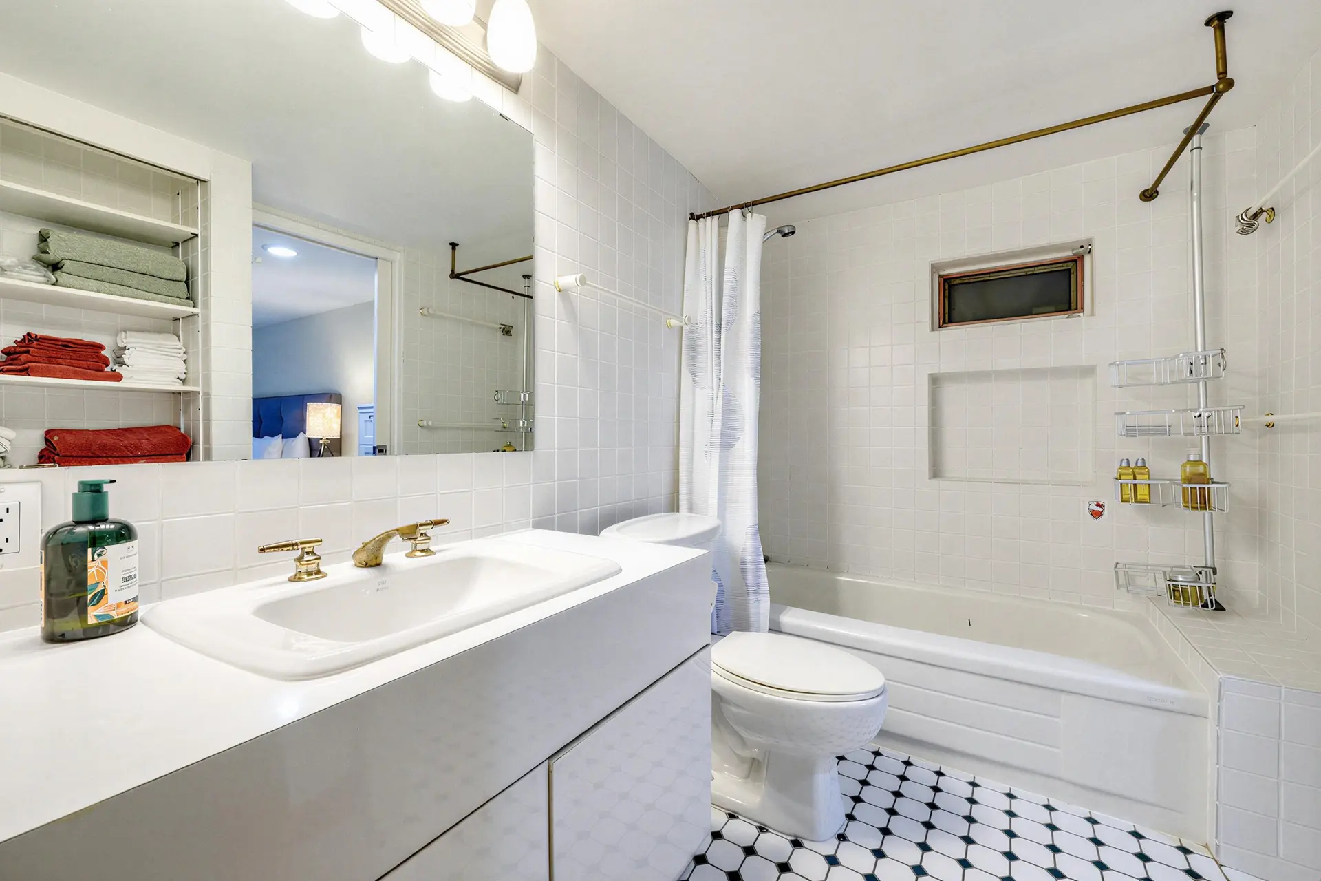 3131 Point Grey Road - Image 17