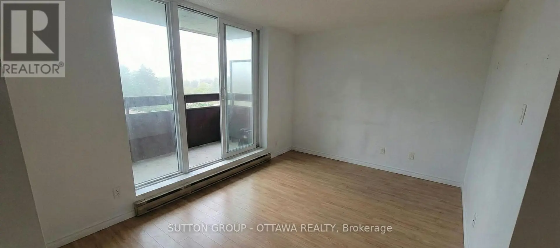 #516 2000 JASMINE CRESCENT - Image 3