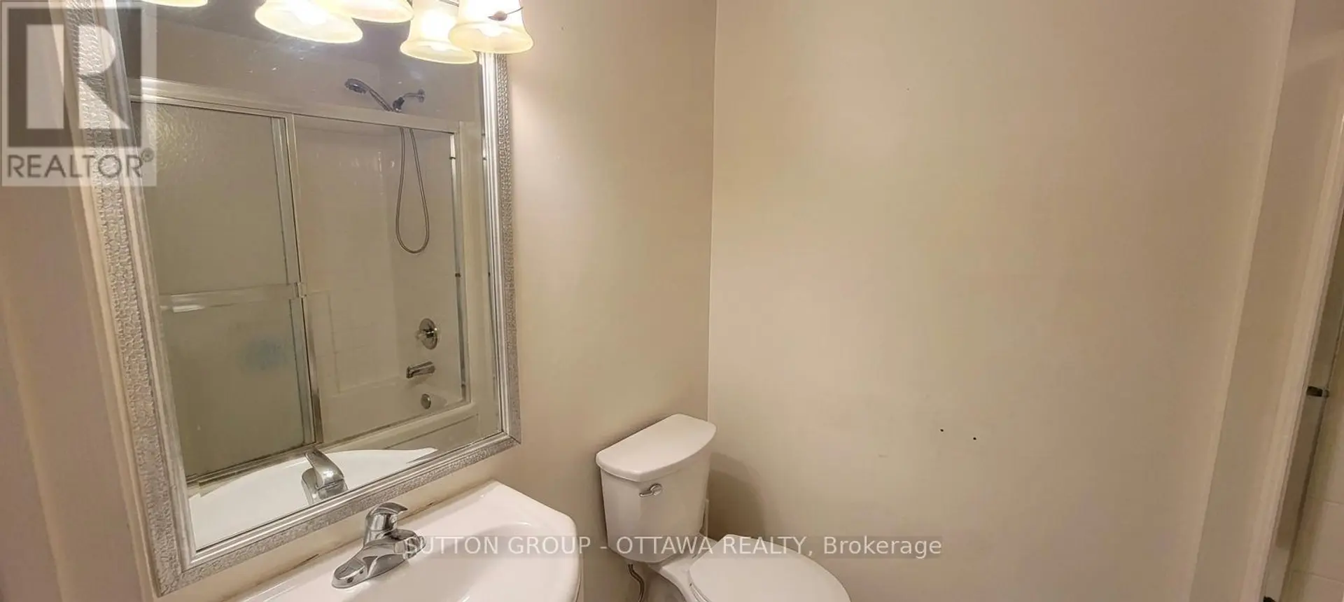 #516 2000 JASMINE CRESCENT - Image 7