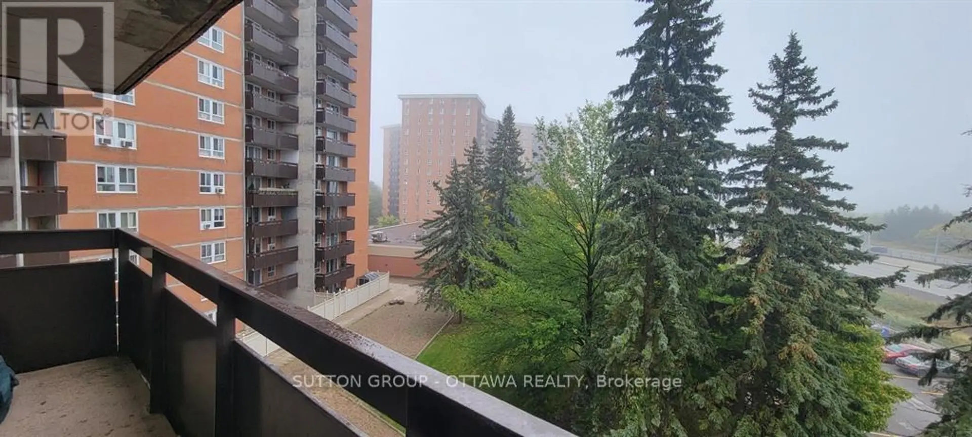 #516 2000 JASMINE CRESCENT - Image 8