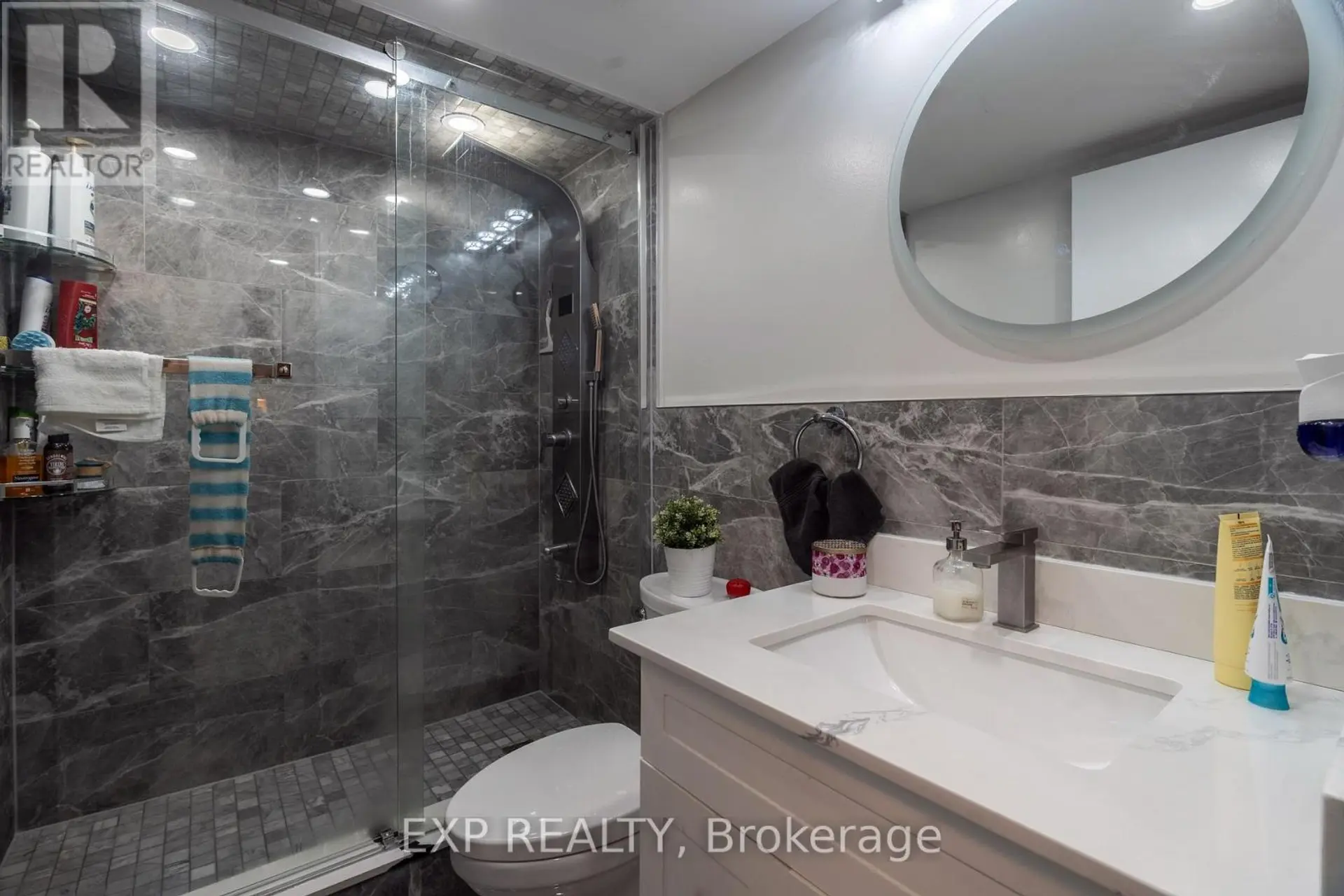#714 45 SUNRISE AVENUE - Image 10
