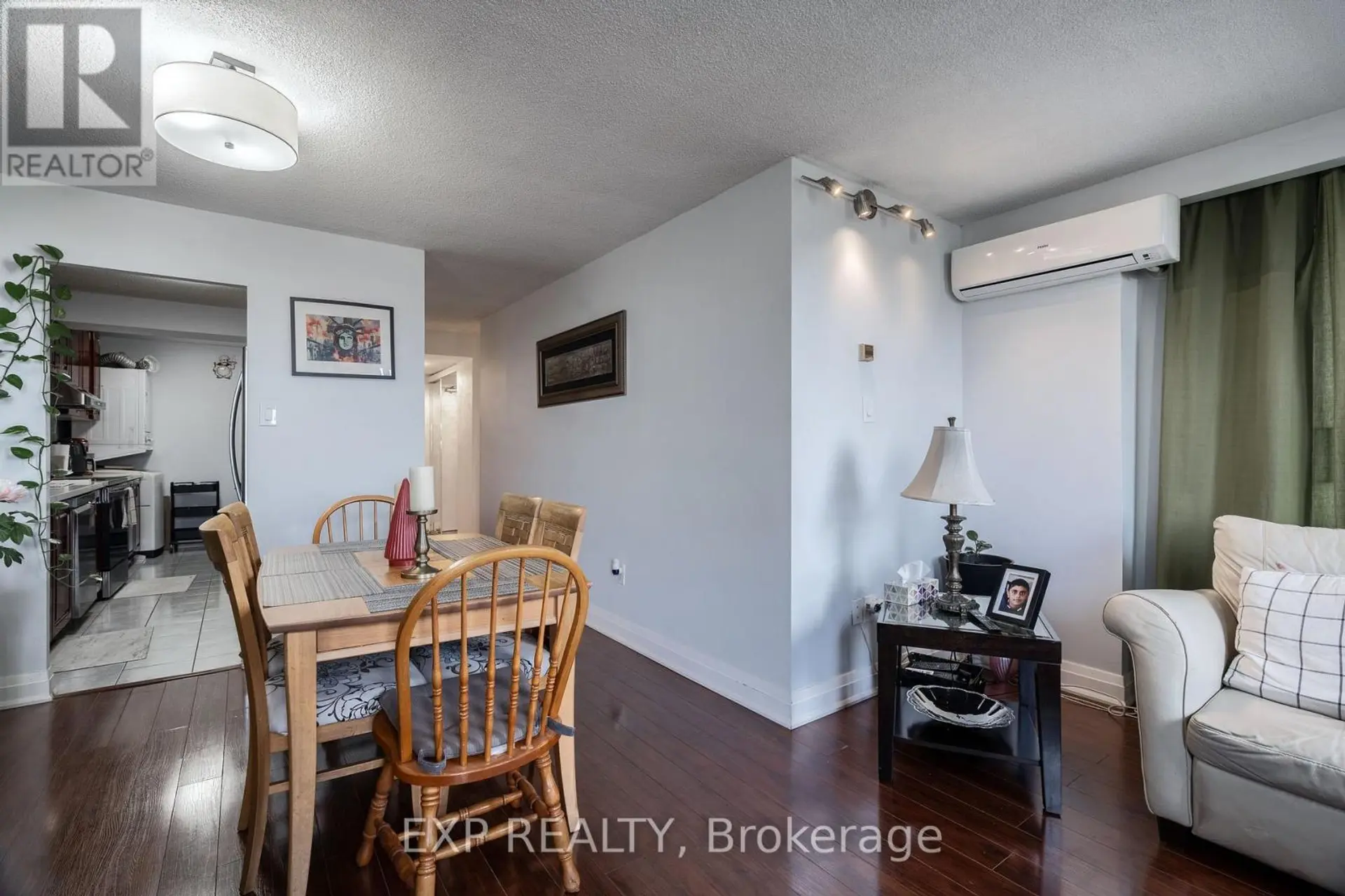 #714 45 SUNRISE AVENUE - Image 7