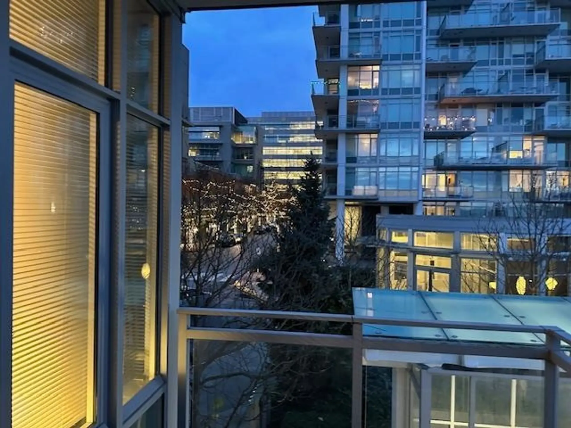 #203 200 Nelson's Crescent - Image 5