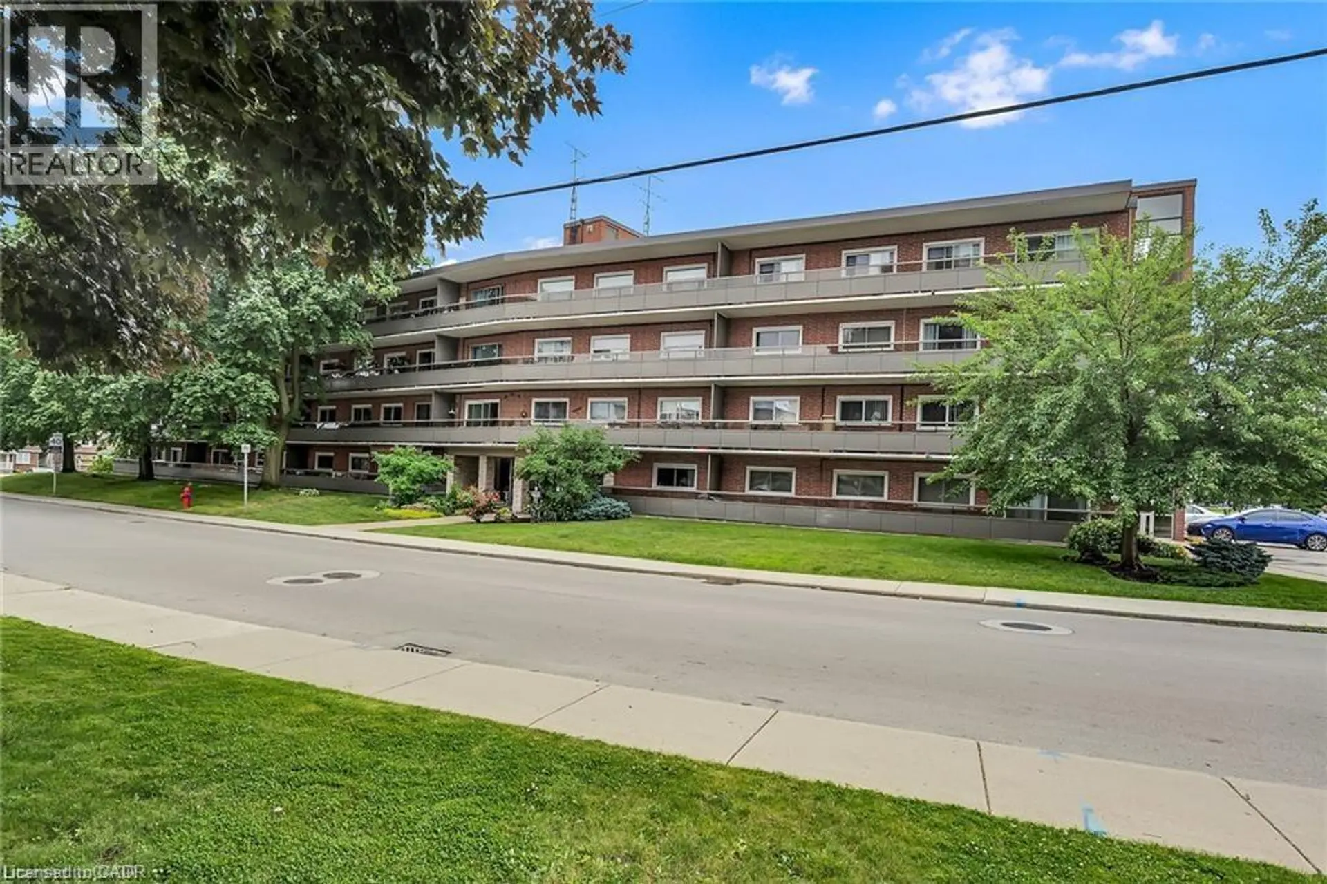 #409 11 WOODMAN DRIVE - Image 1