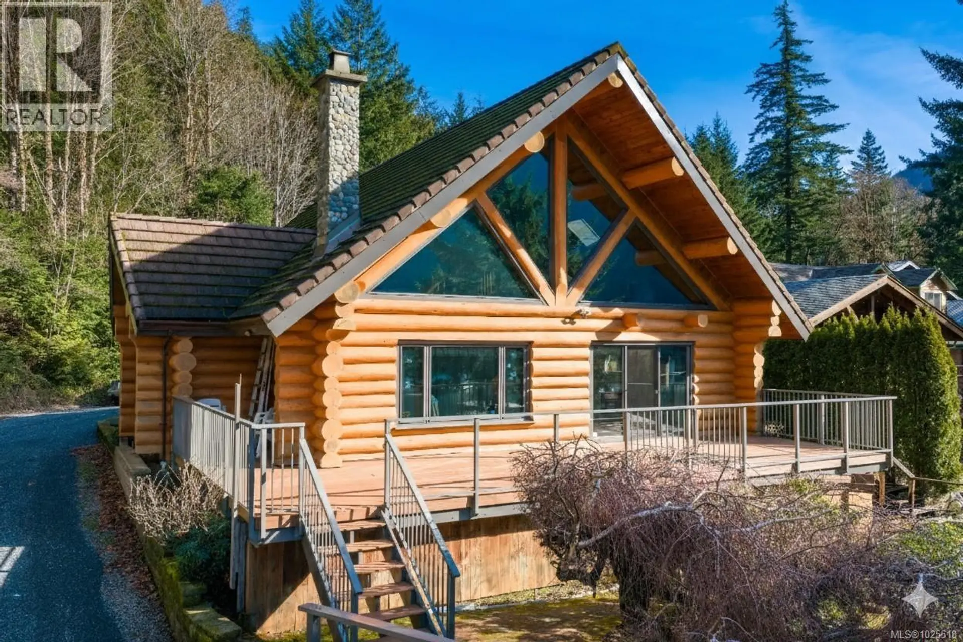 Property at 1270 Chalet Rd, Qualicum Beach, BC