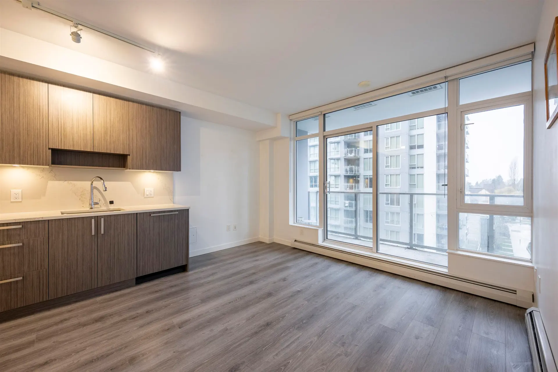 #618 13350 Central Avenue - Image 8