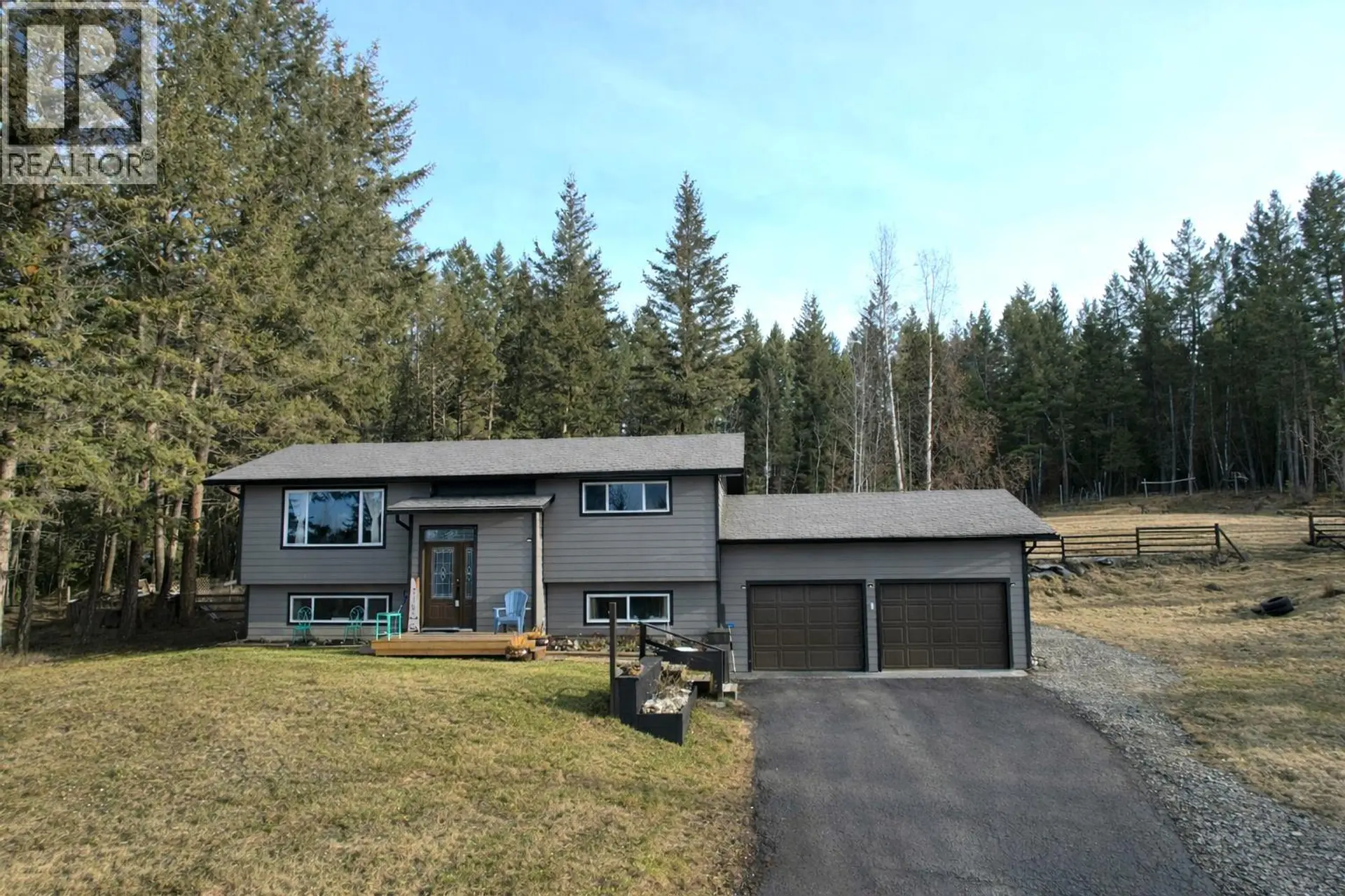 Property at 4737 SUSSNEE ROAD, 100 Mile House, BC
