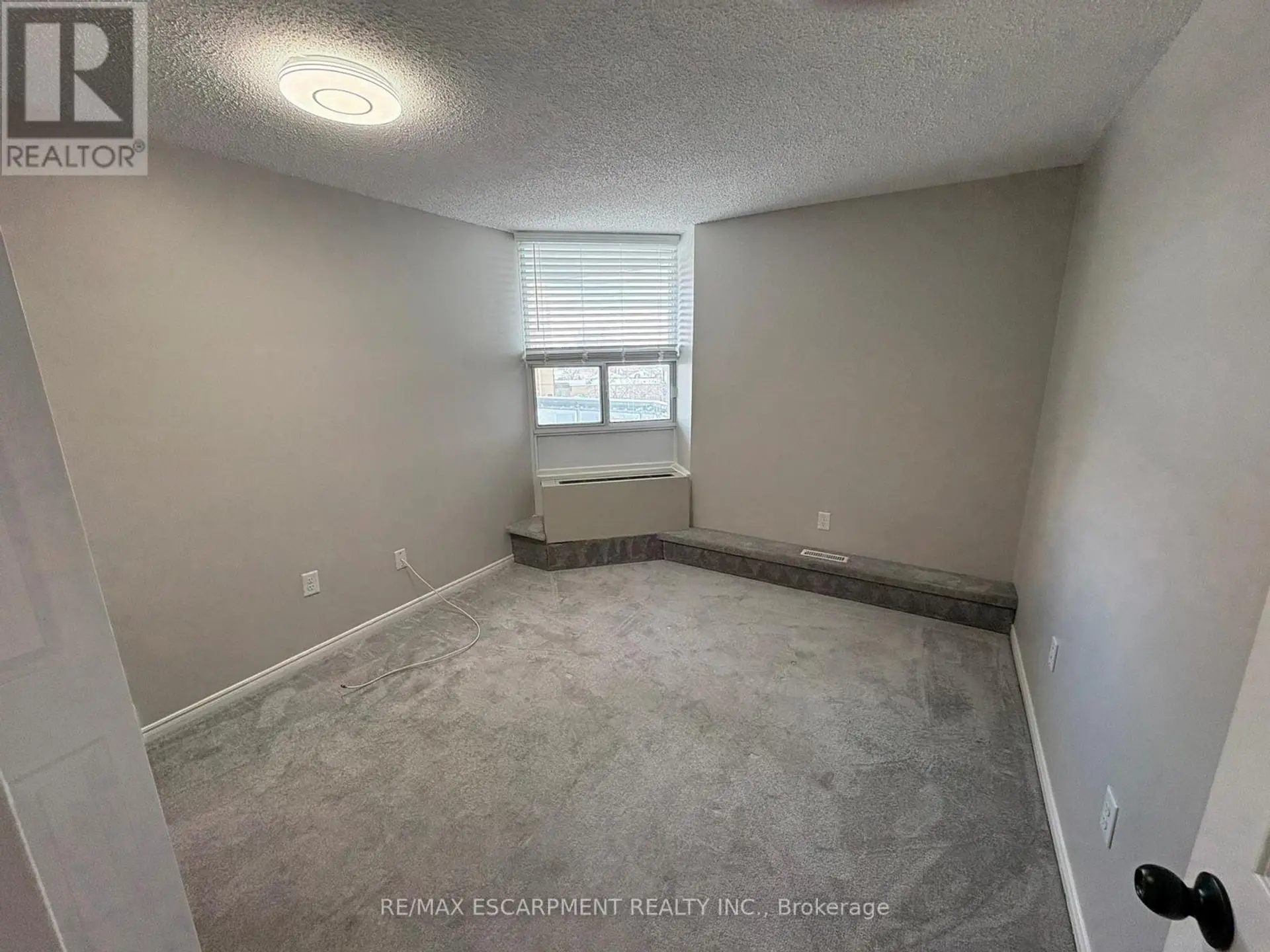 #404 363 COLBORNE STREET - Image 10