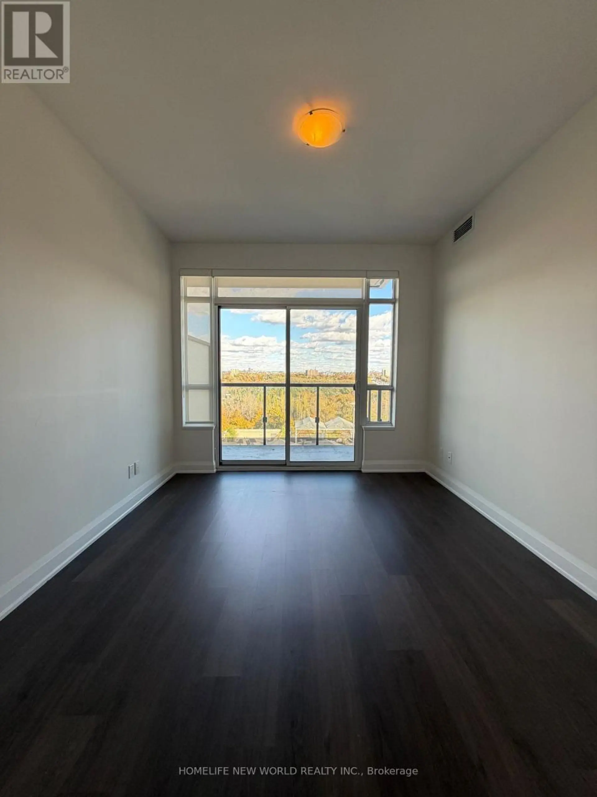 #801 25 FONTENAY COURT - Image 4