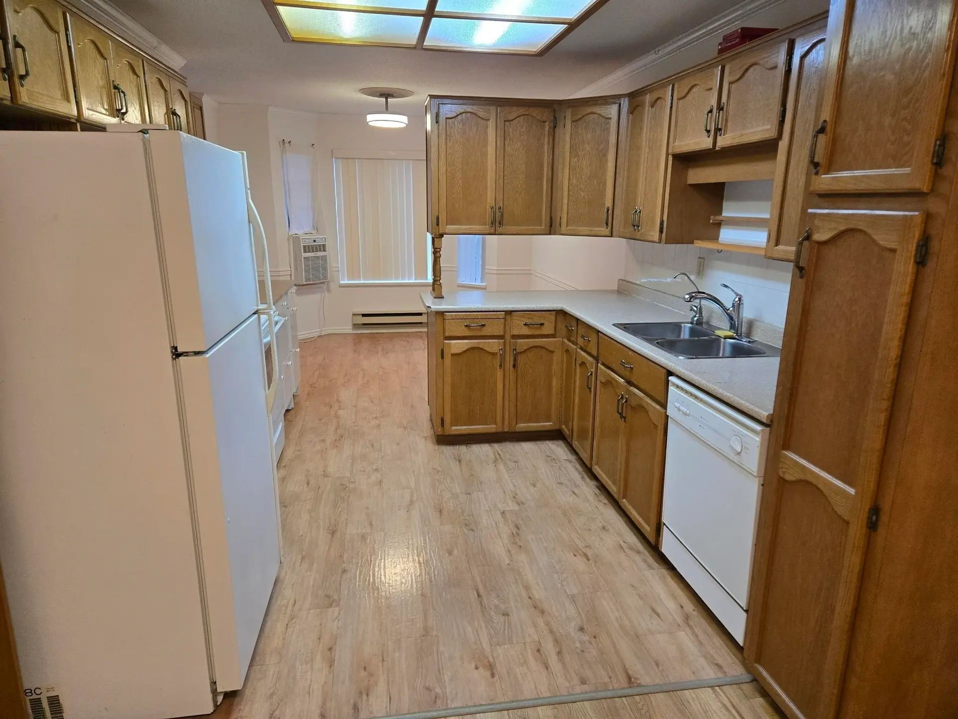 #39 2938 Trafalgar Street - Image 4