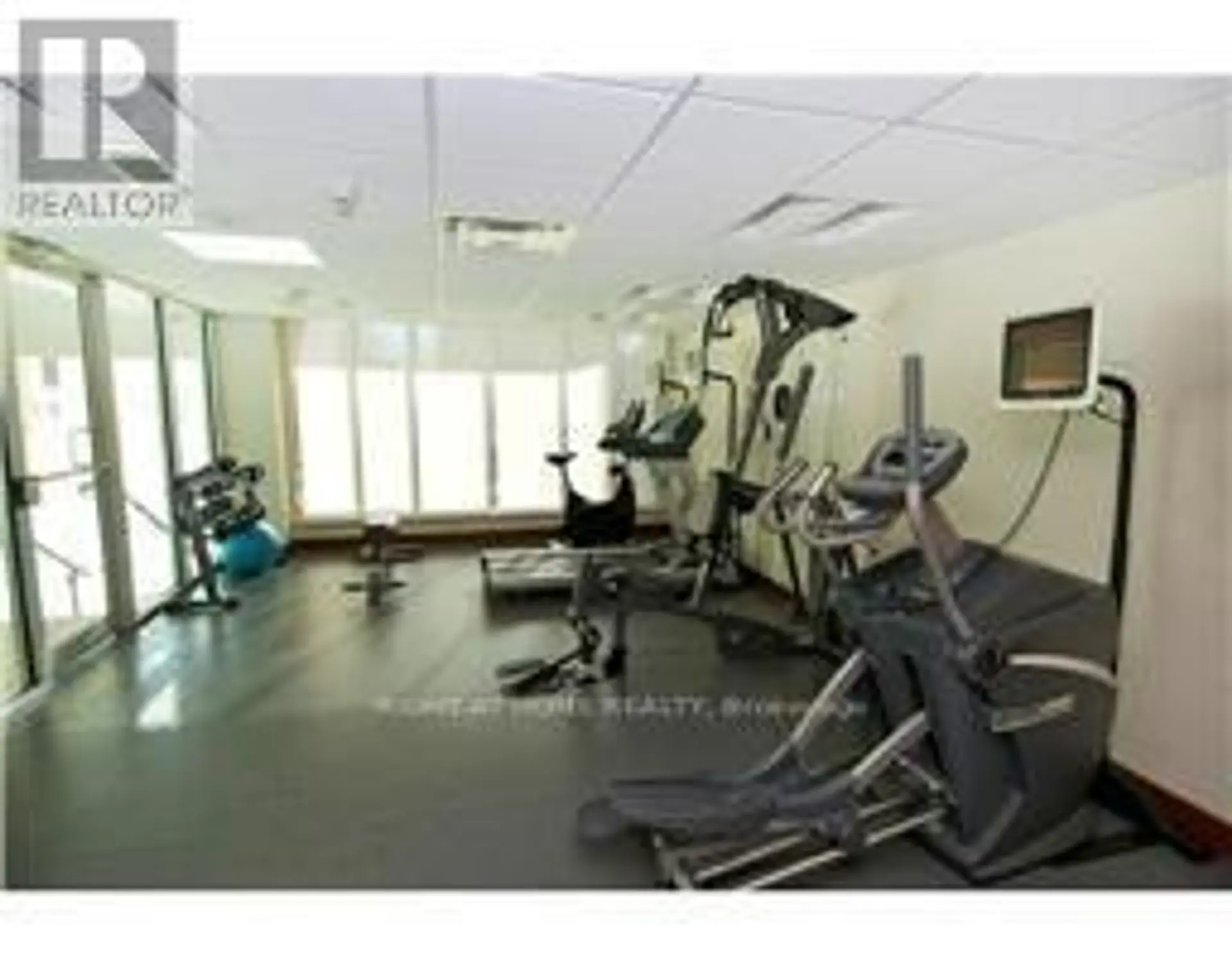 #702 200 RIDEAU STREET - Image 15
