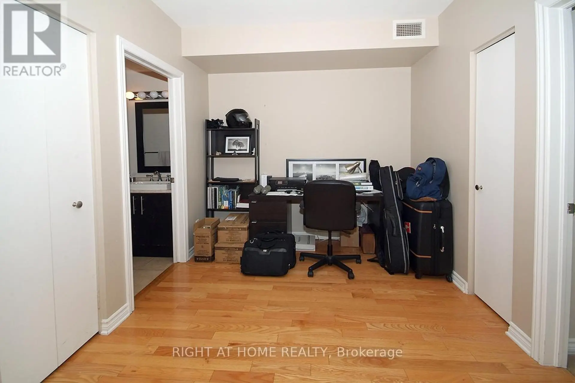 #702 200 RIDEAU STREET - Image 7