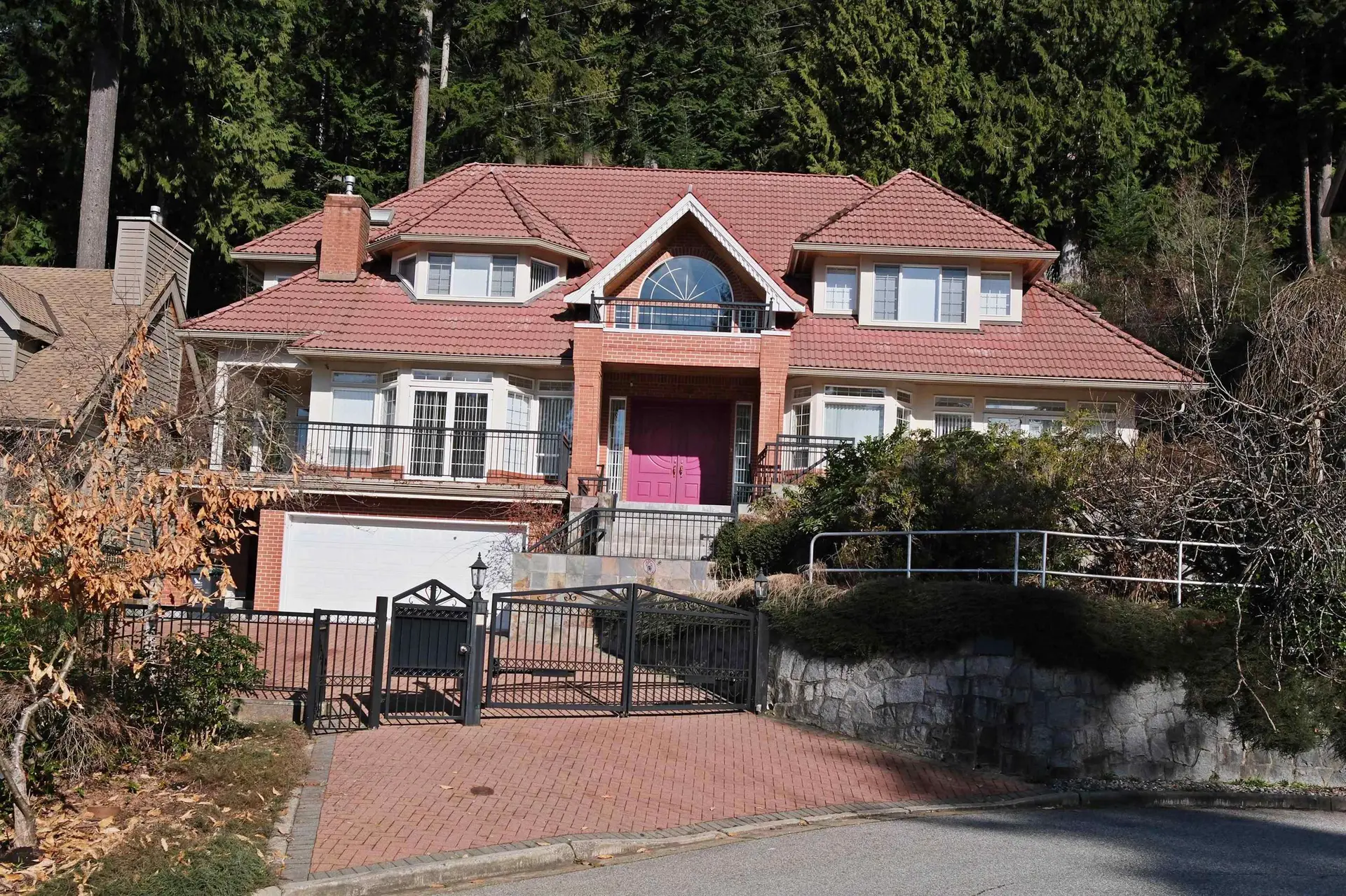 Property at 4989 Chalet Place, North Vancouver, BC
