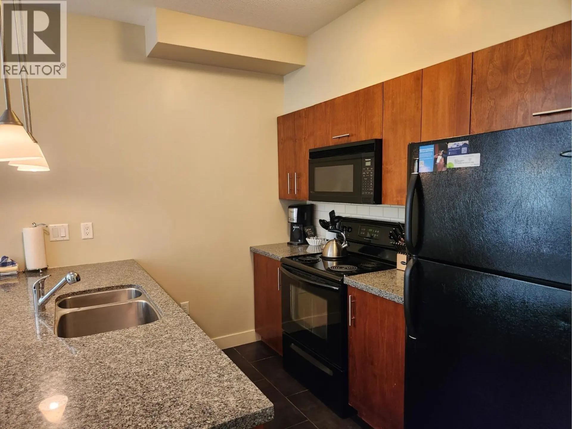 #211A 2049 SUMMIT Drive - Image 13