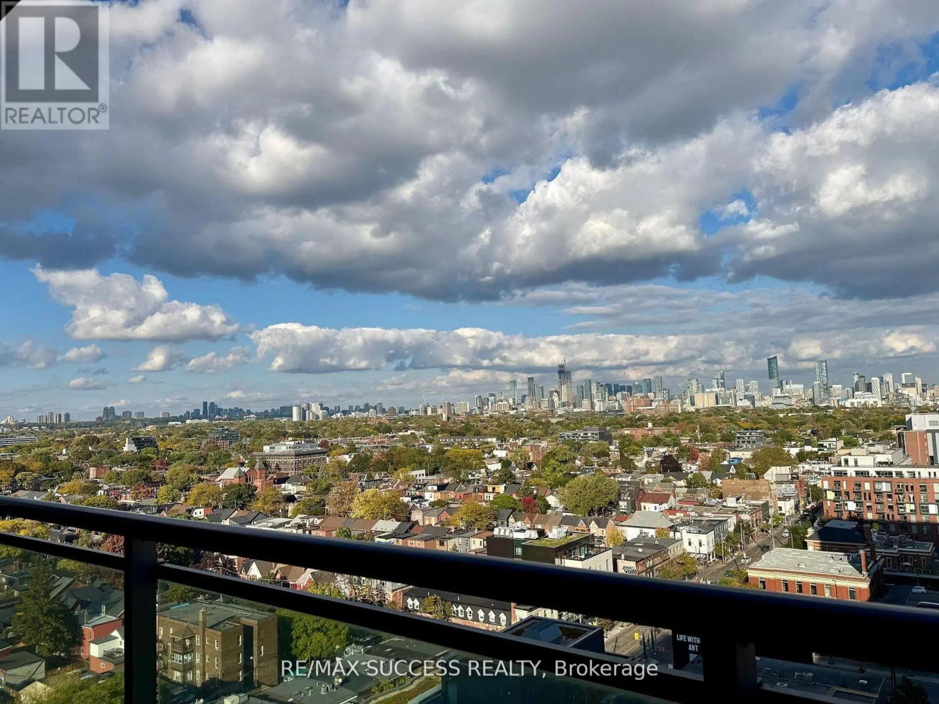 #1605 1171 QUEEN STREET W - Image 9