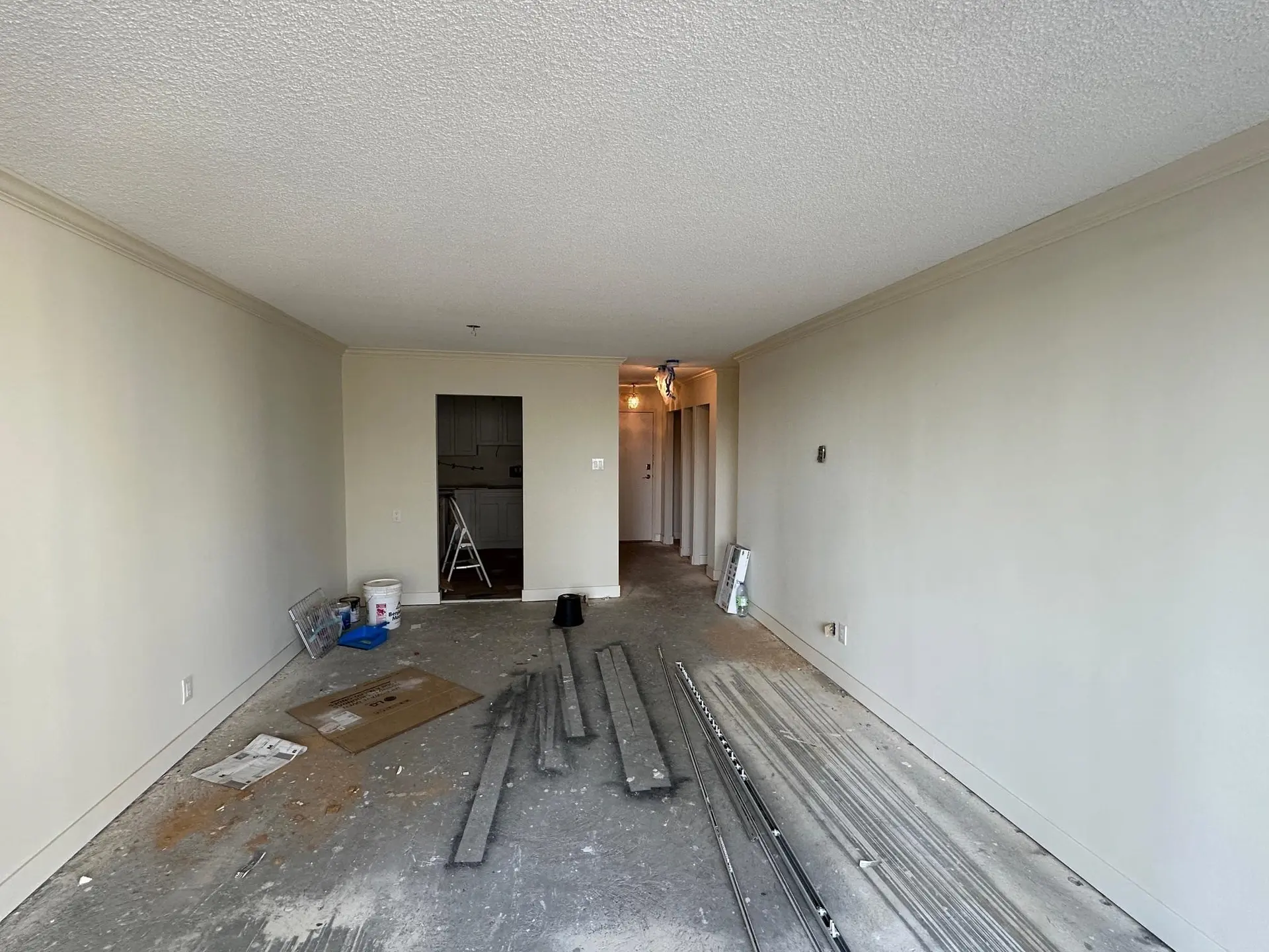 #401 710 Seventh Avenue - Image 10
