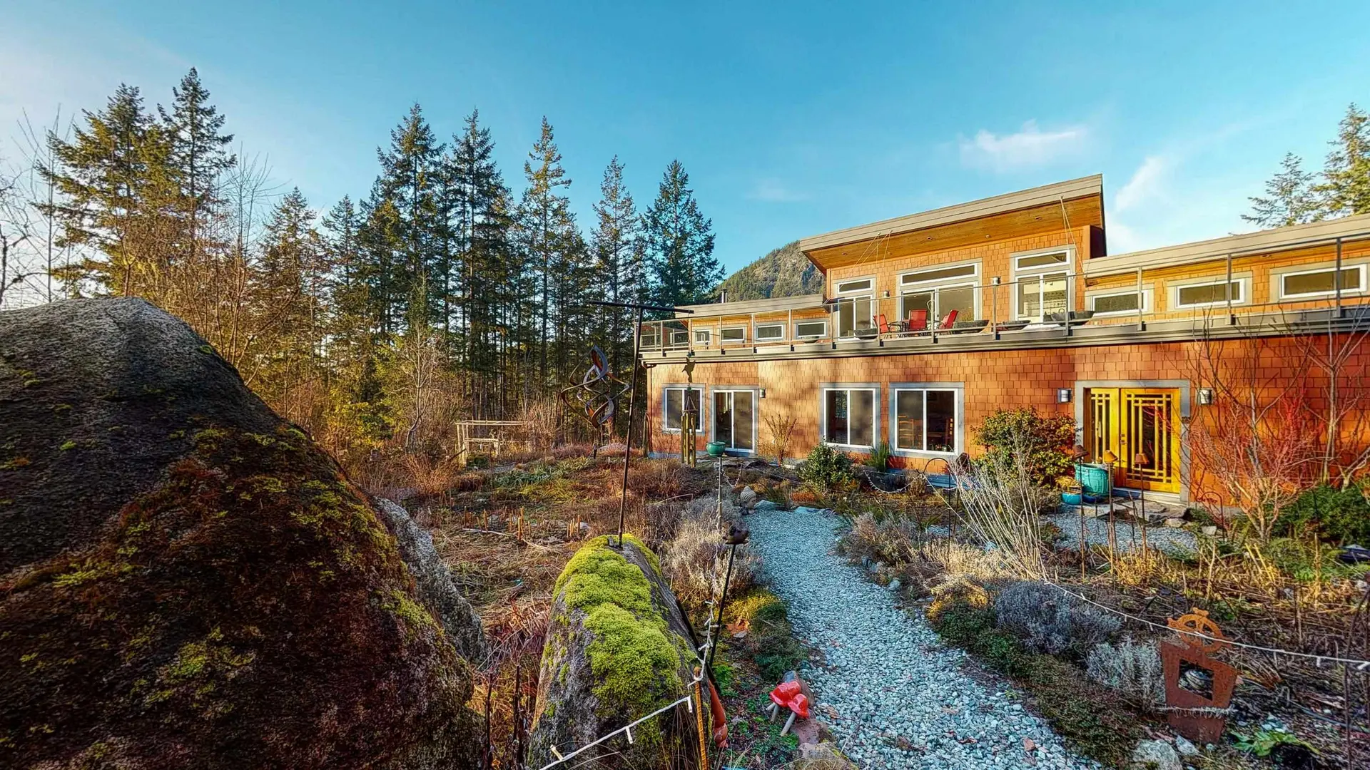 Property at 12895-12899 Sunshine Coast Highway, Madeira Park, BC