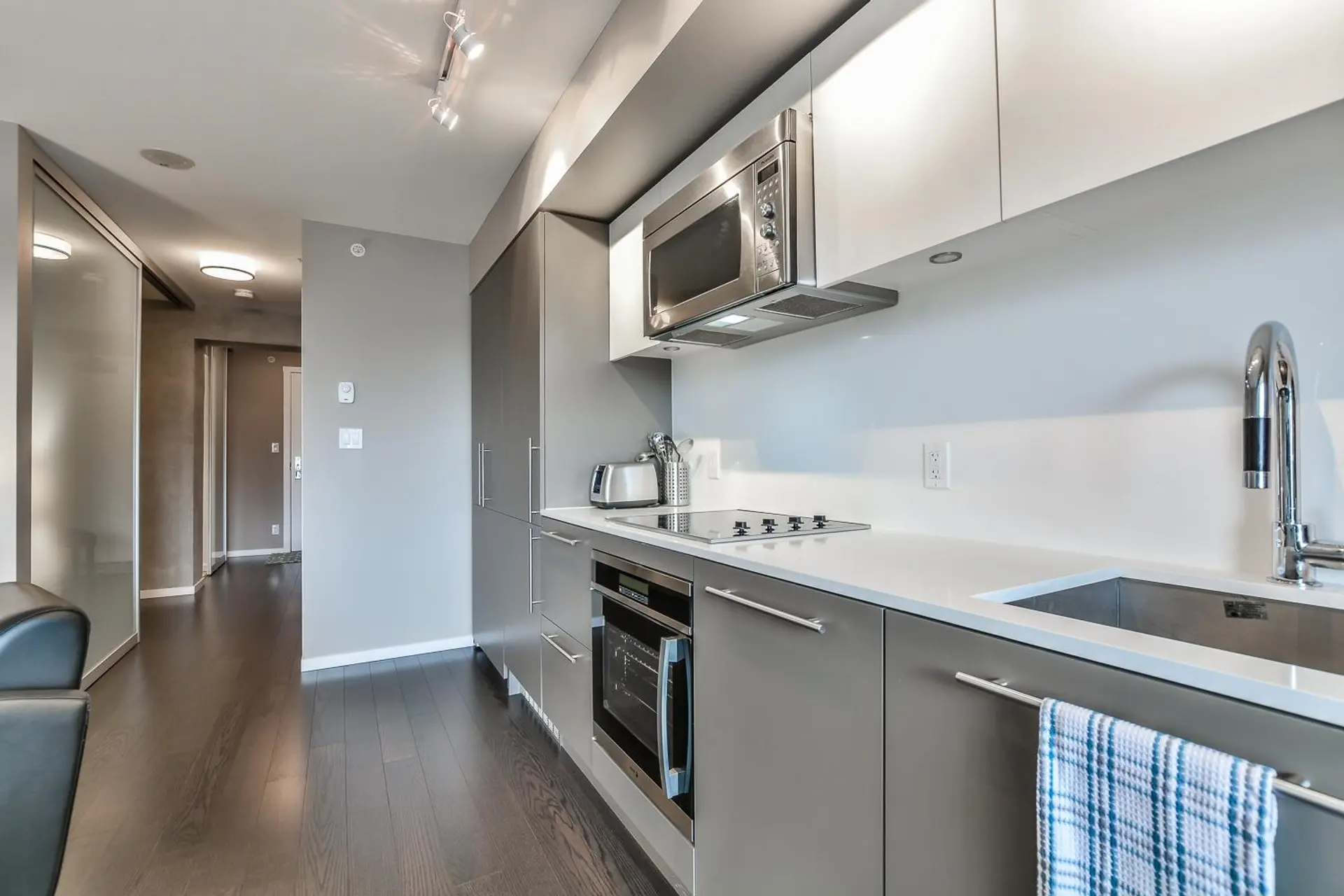 #2104 999 Seymour Street - Image 2
