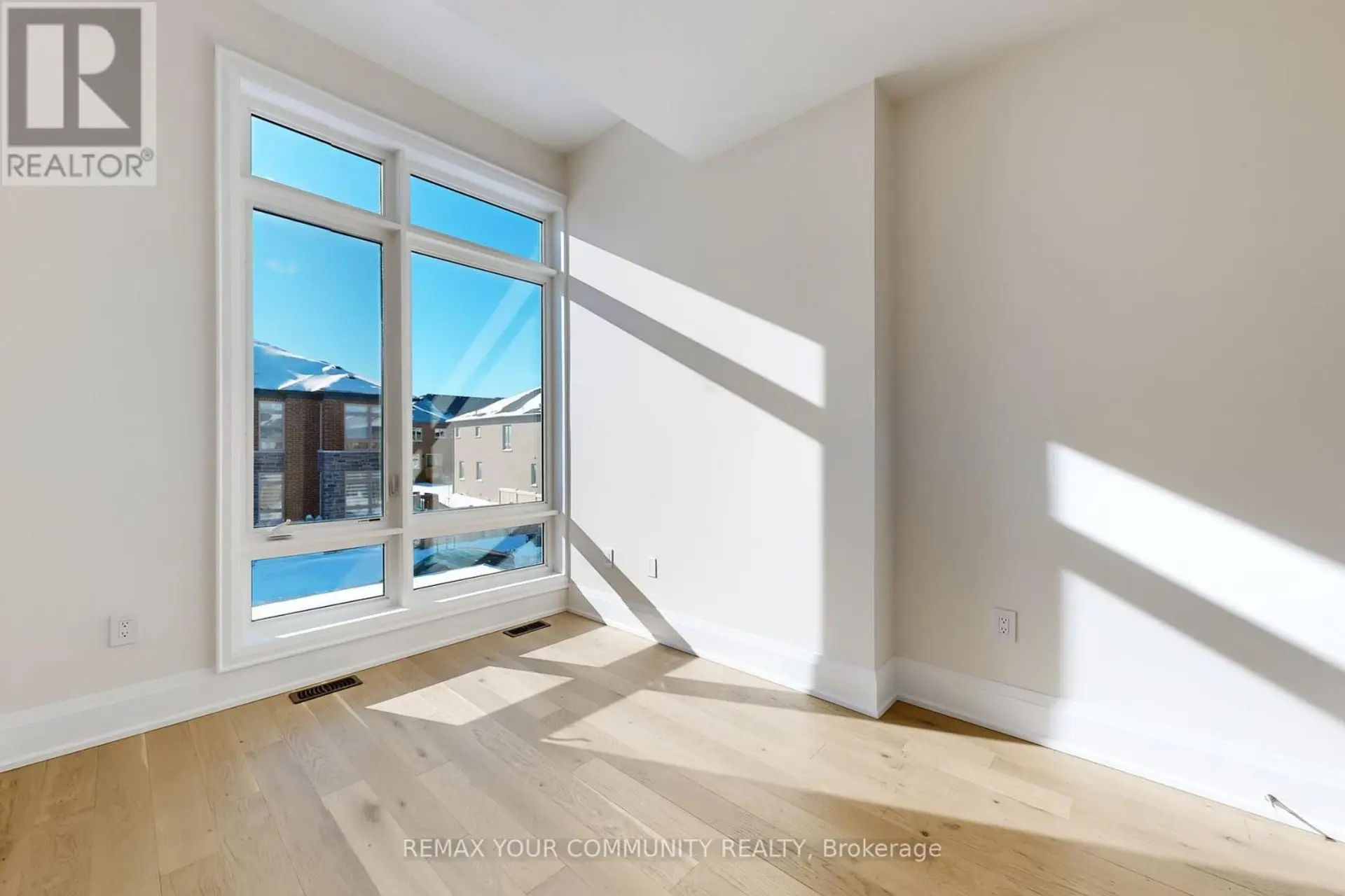 44 SCHMELTZER CRESCENT - Image 12