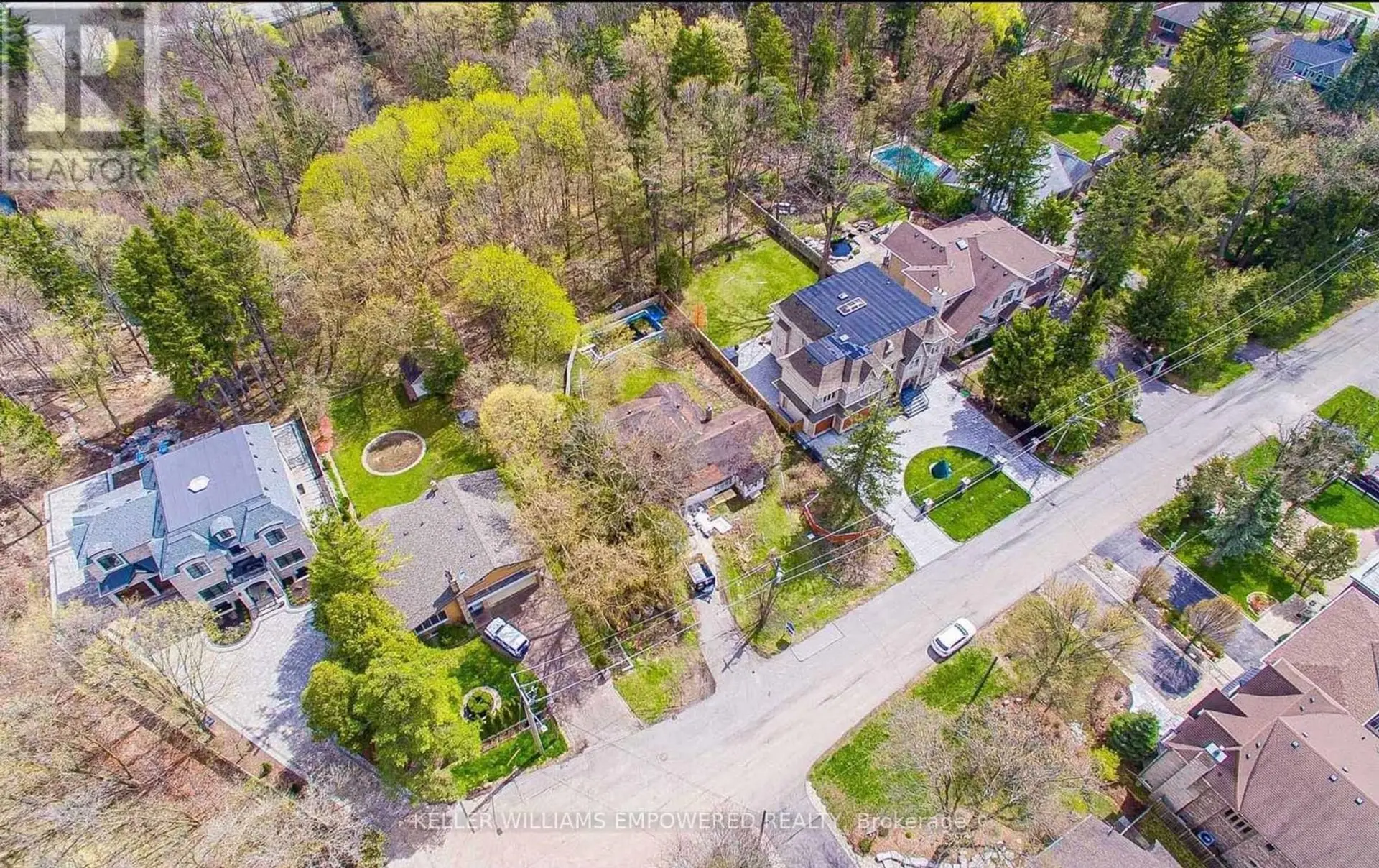 51 SPRUCEWOOD DRIVE - Image 2