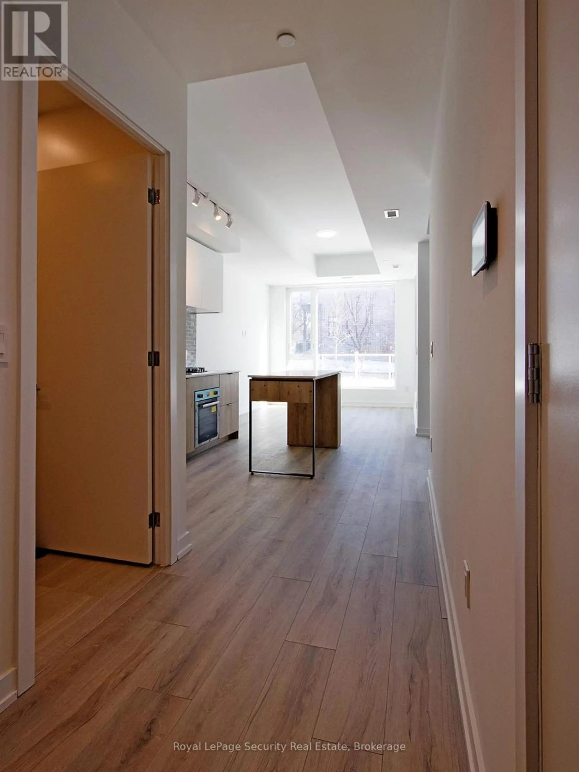 #104 722 MARLEE AVENUE - Image 4