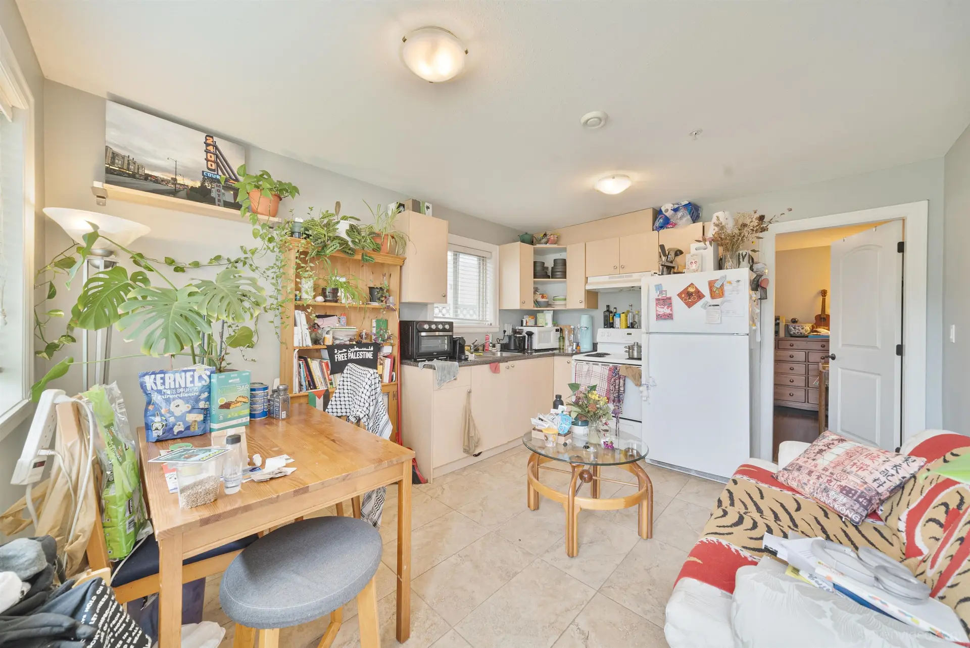 3832 Slocan Street - Image 2