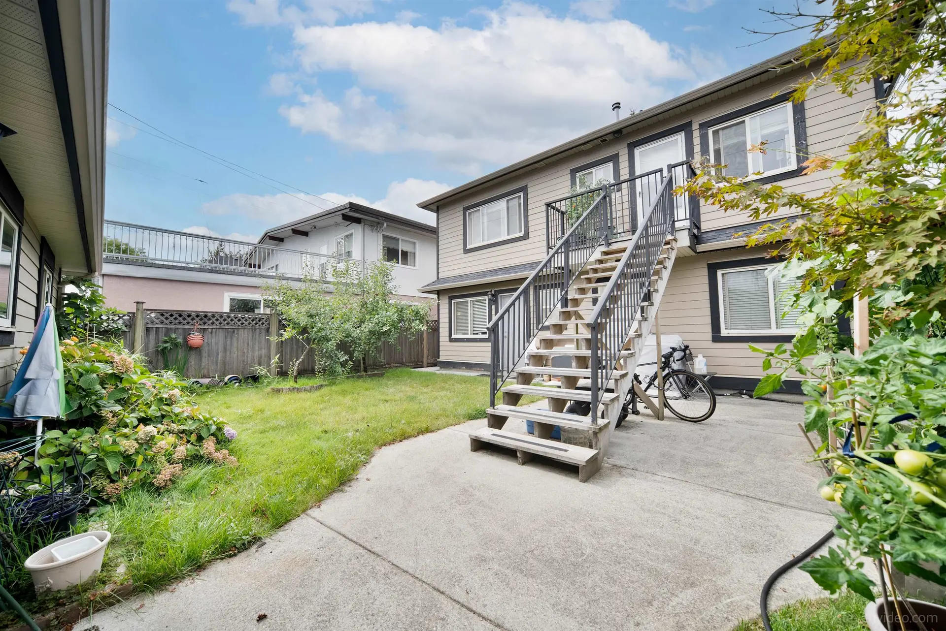 3832 Slocan Street - Image 17