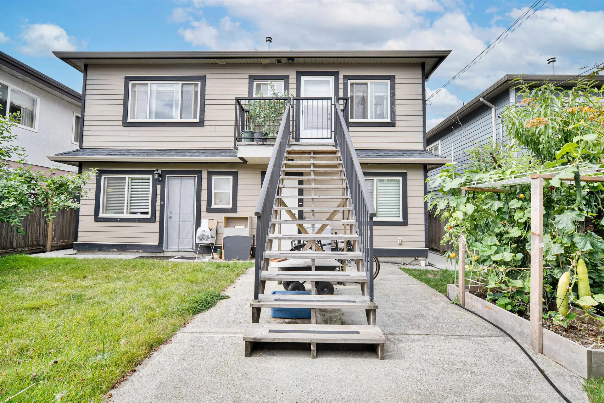 3832 Slocan Street - Image 18