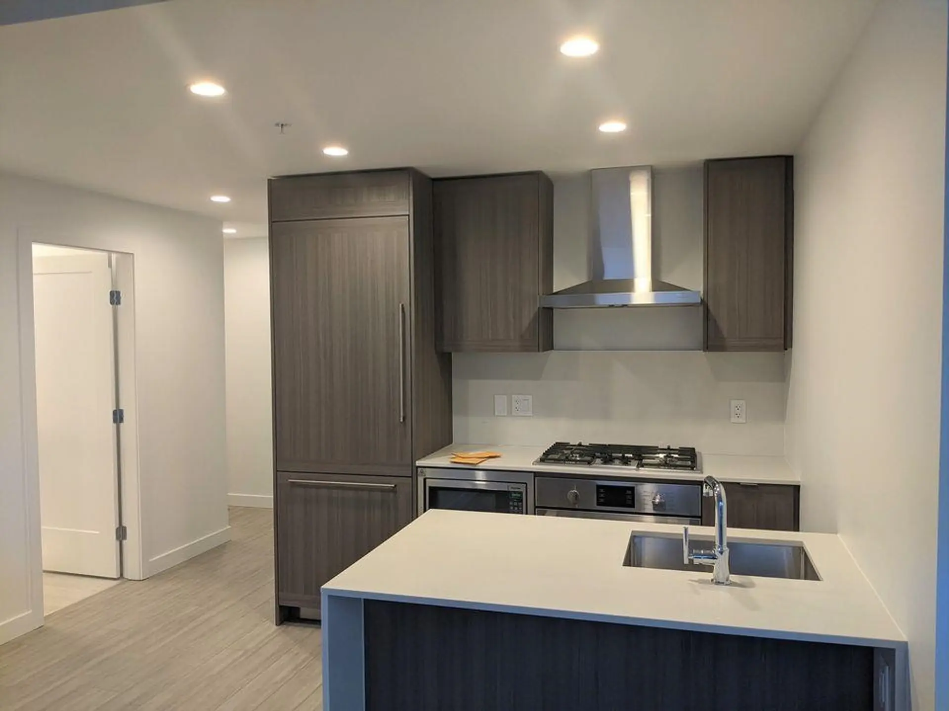 #1504 2351 Beta Avenue - Image 5