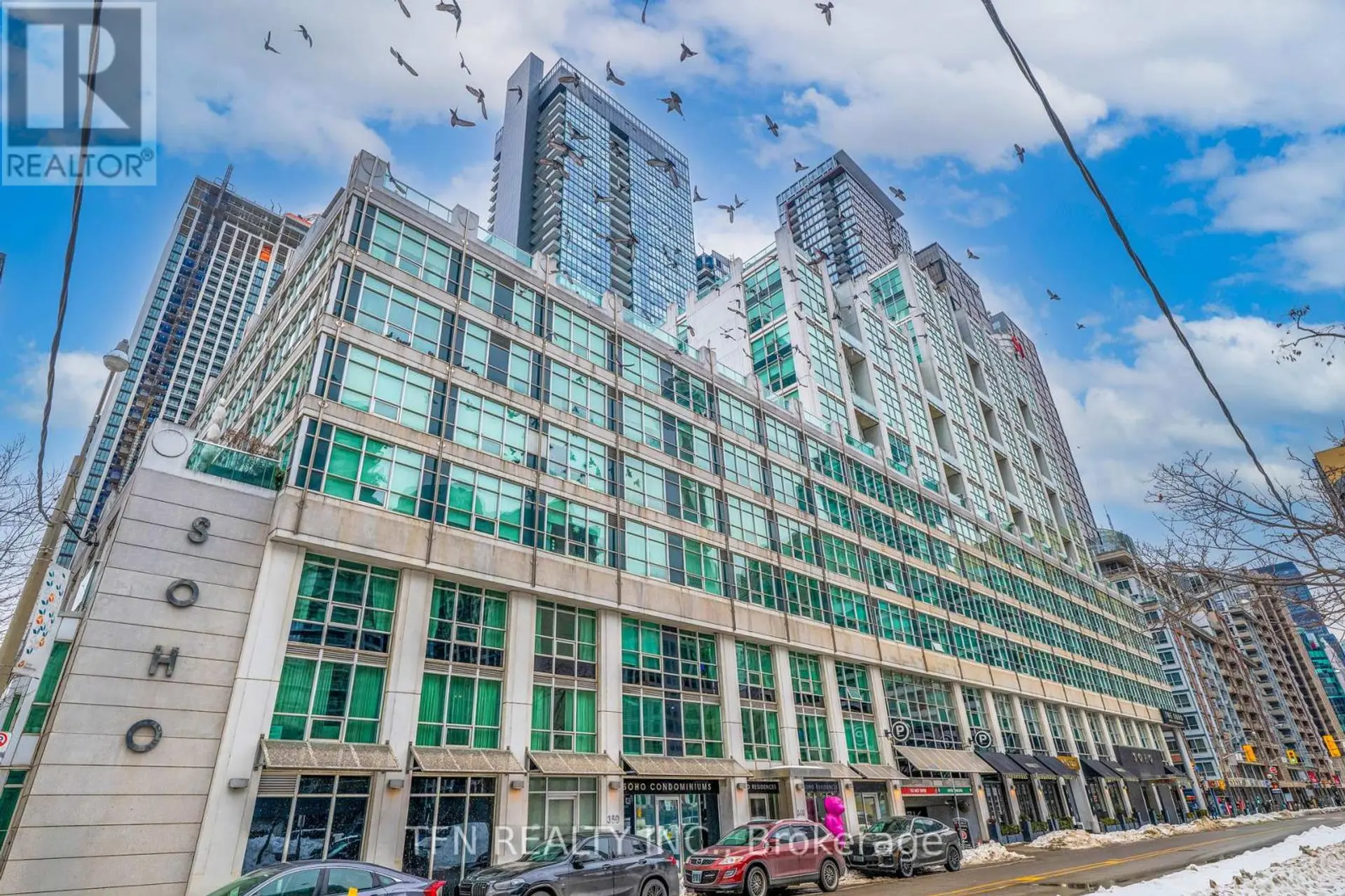 #M22 350 WELLINGTON STREET W - Image 2
