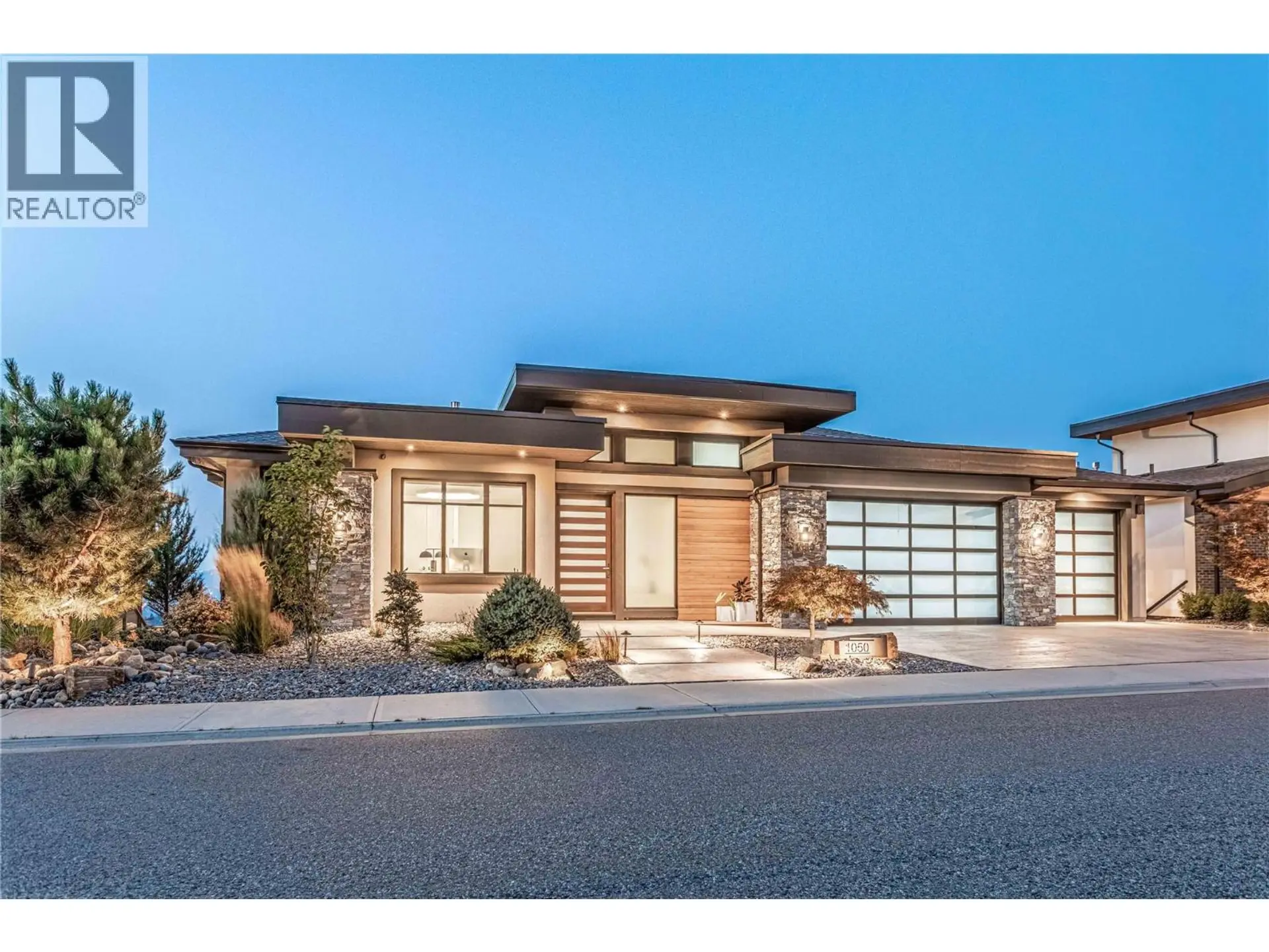 Property at 1050 Ledgeview Court, Kelowna, BC