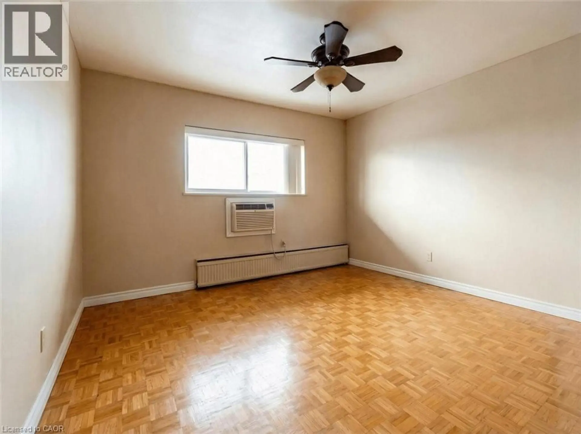 #808 8 WOODMAN DRIVE S - Image 15