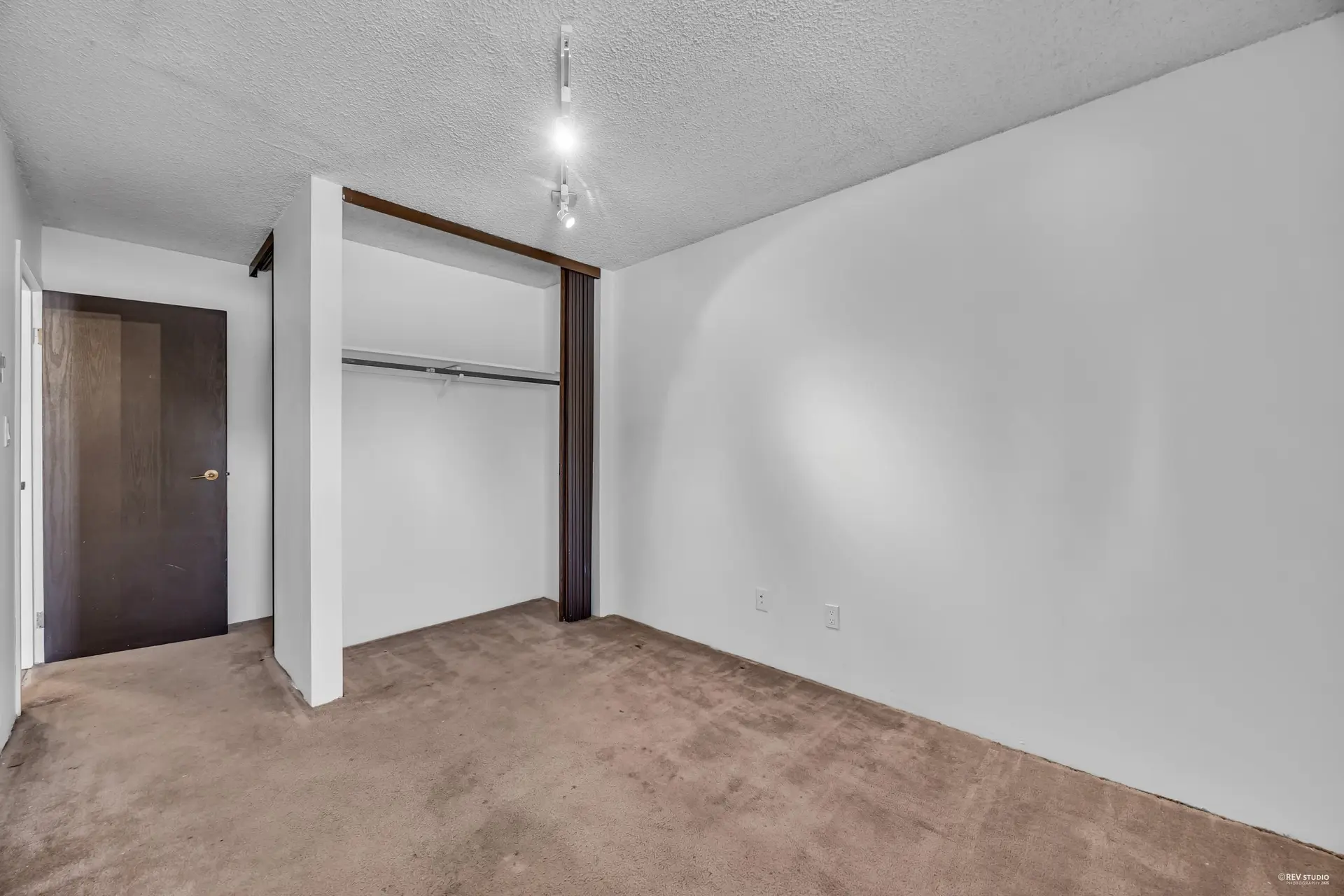10580 Holly Park Lane - Image 13