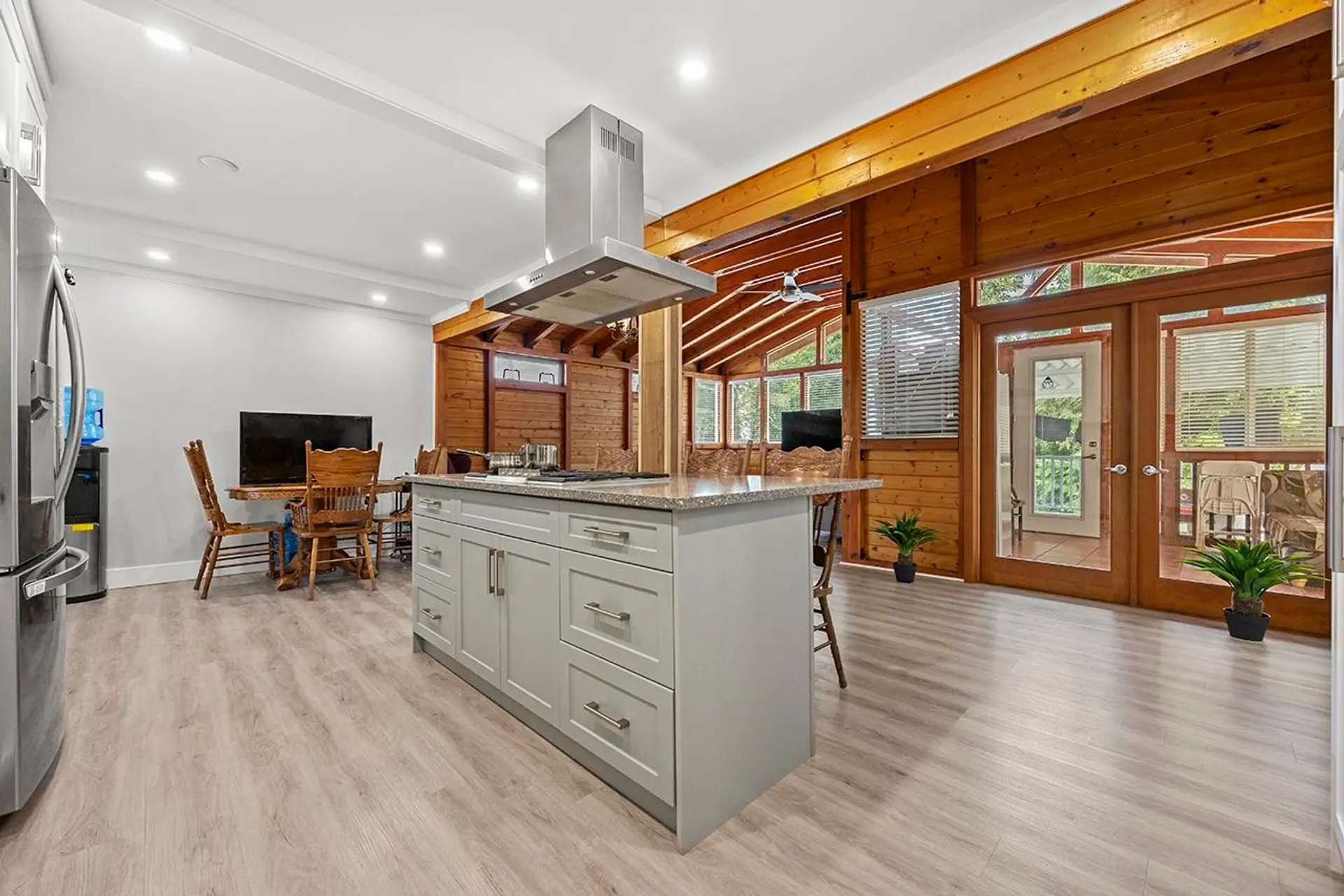 7983 Suncrest Drive - Image 4