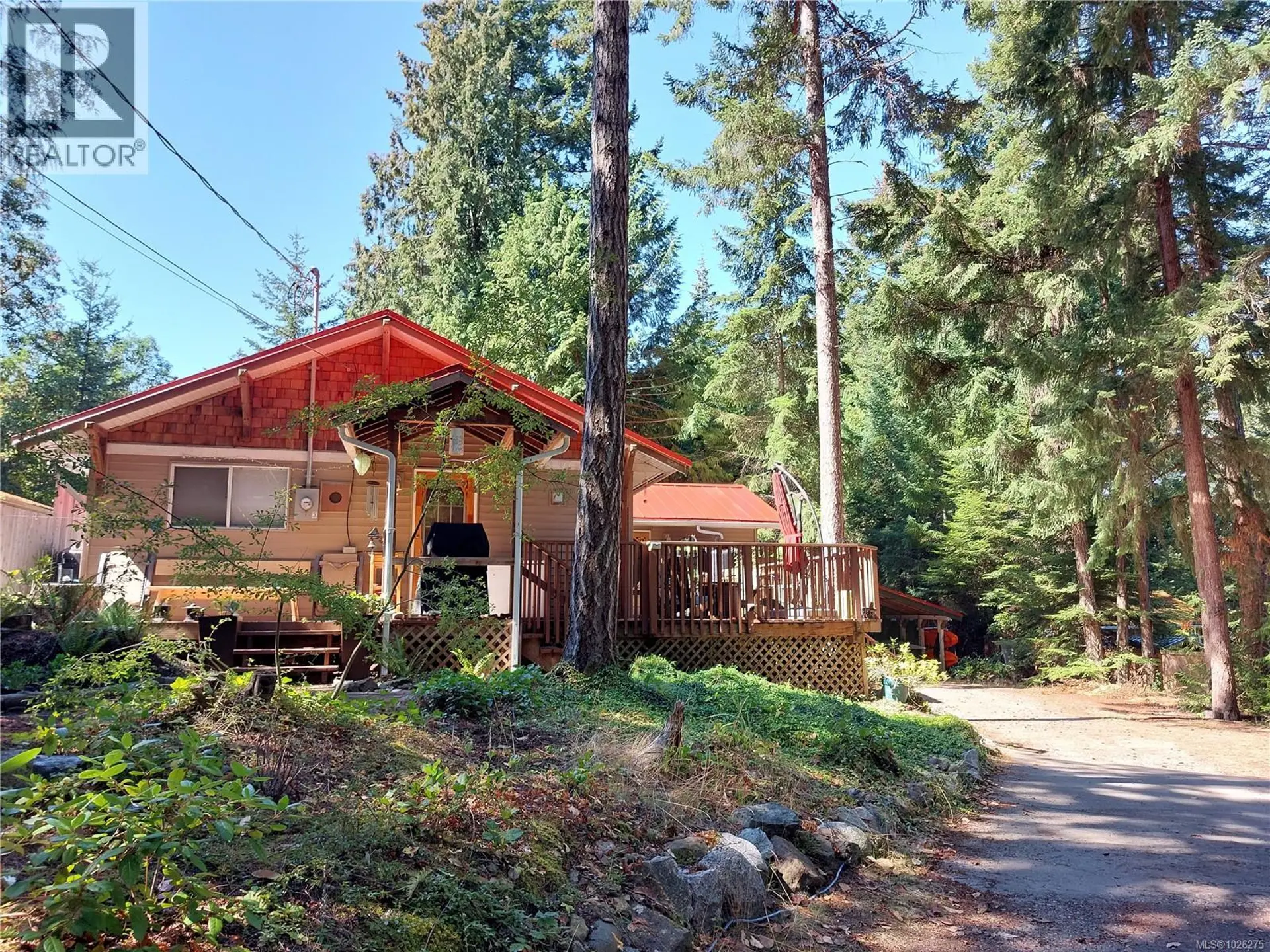 Property at 559 Blitz Rd, Mayne Island, BC
