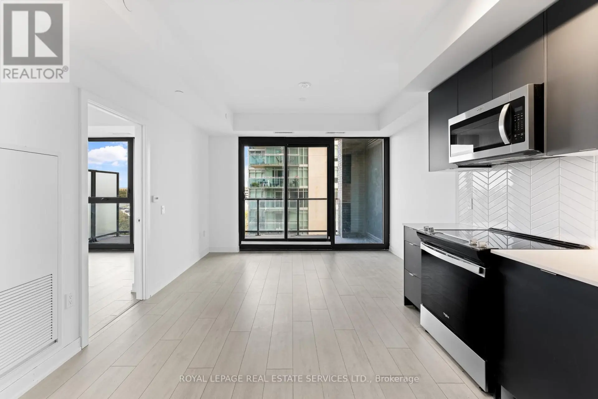 #601 1606 CHARLES STREET - Image 1