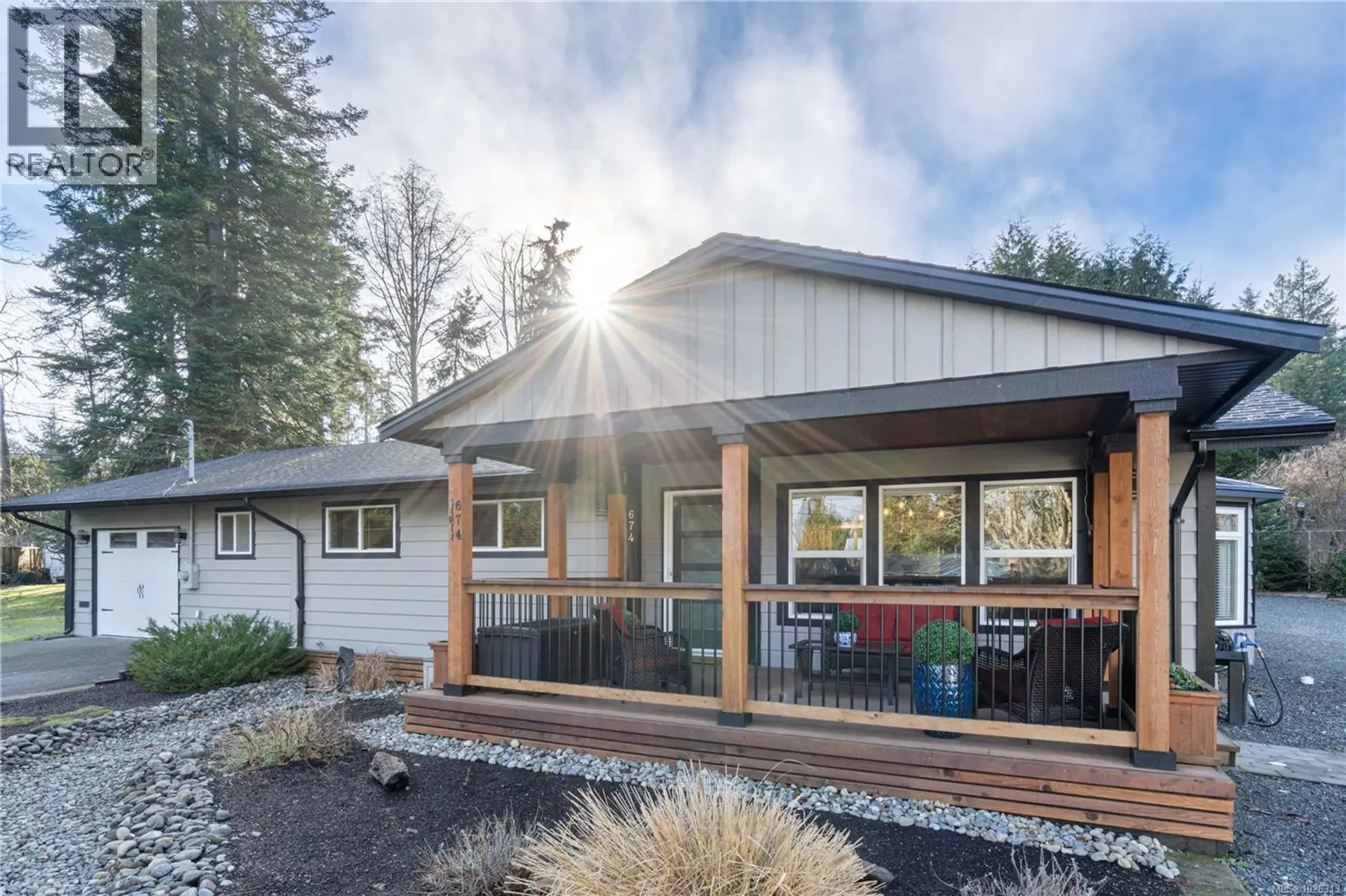 Property at 674 Hawthorne Rise, Parksville, BC