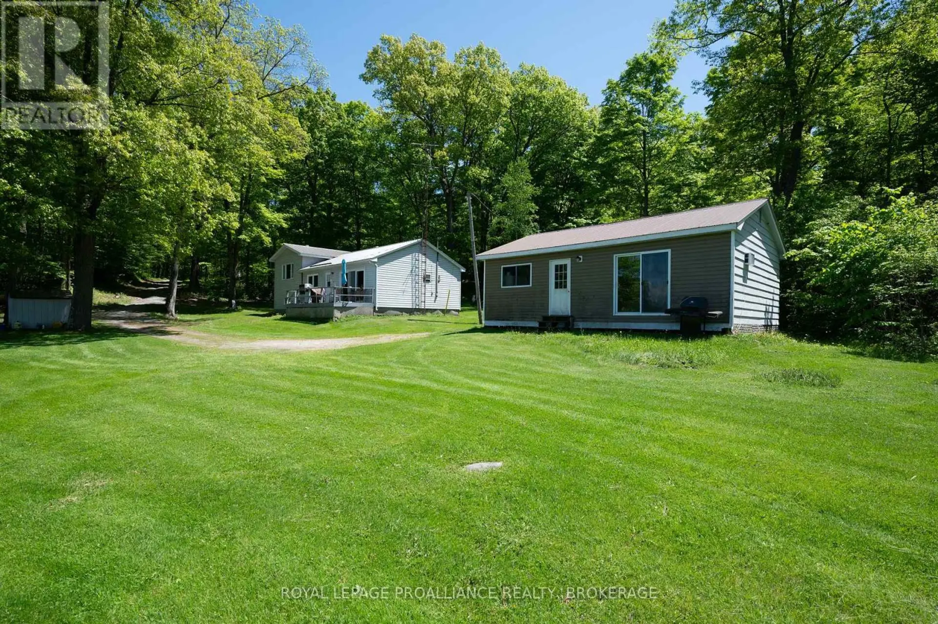 1122 GANANOQUE LAKE ROAD - Image 2